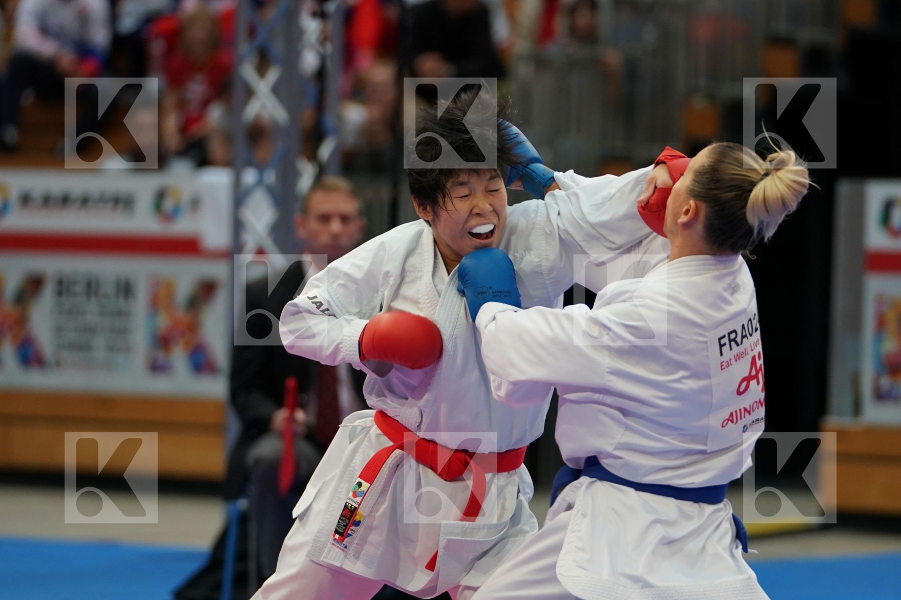 ENDO CHINATSU (JAPAN) vs RECCHIA ALEXANDRA (FRANCE) in Senior Kumite -50 Kg - Bronze bout