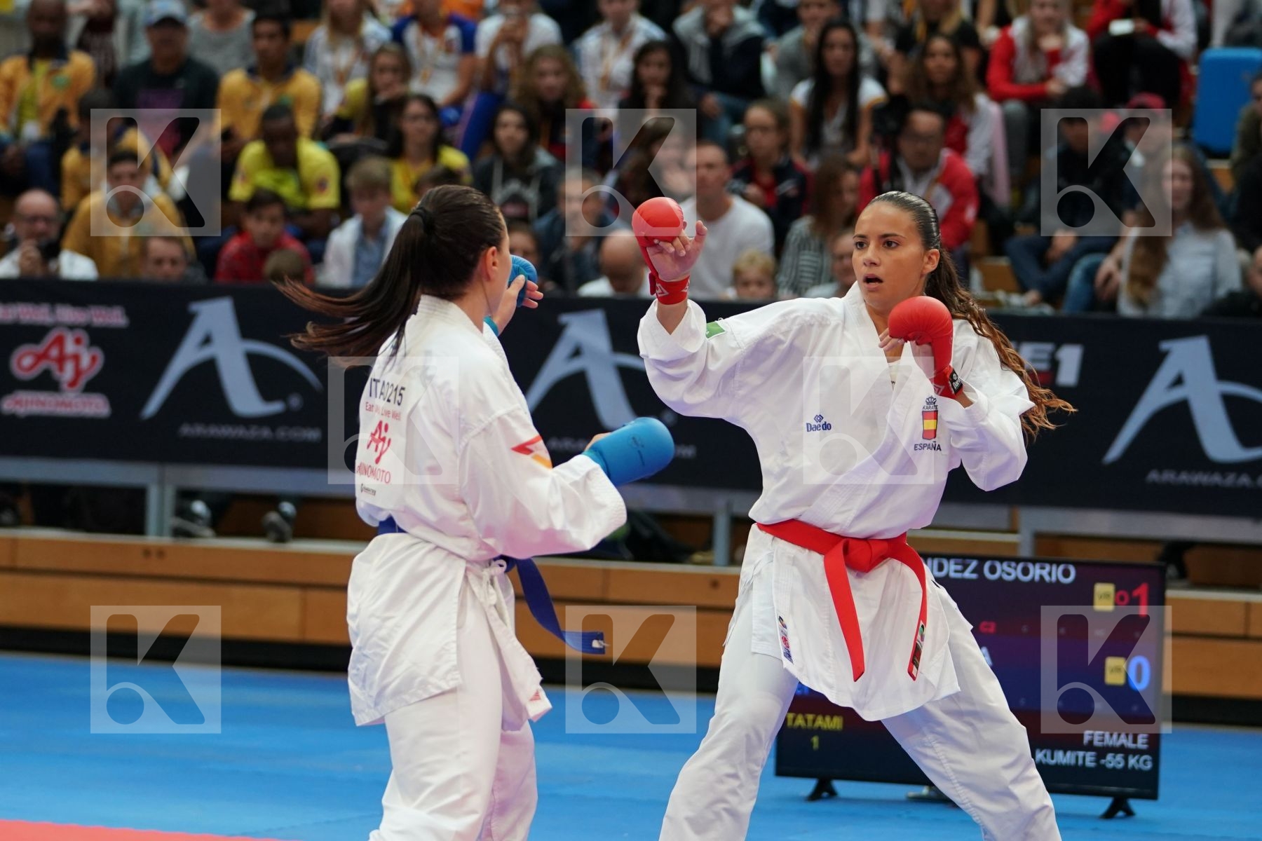 FERNANDEZ OSORIO CARLOTA (SPAIN) vs CARDIN SARA (ITALIA) in Senior Kumite -55 Kg - Bronze bout