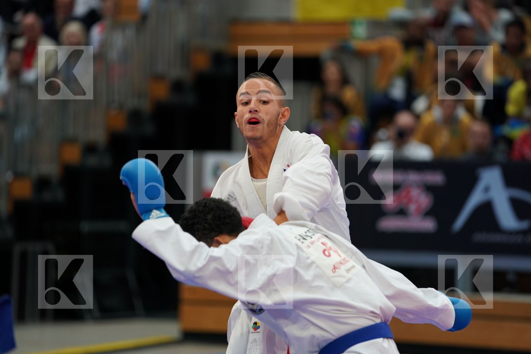 DACOSTA STEVEN (FRANCE) vs THOMAS JORDAN (ENGLAND) in Senior Kumite -67 Kg - Bronze bout