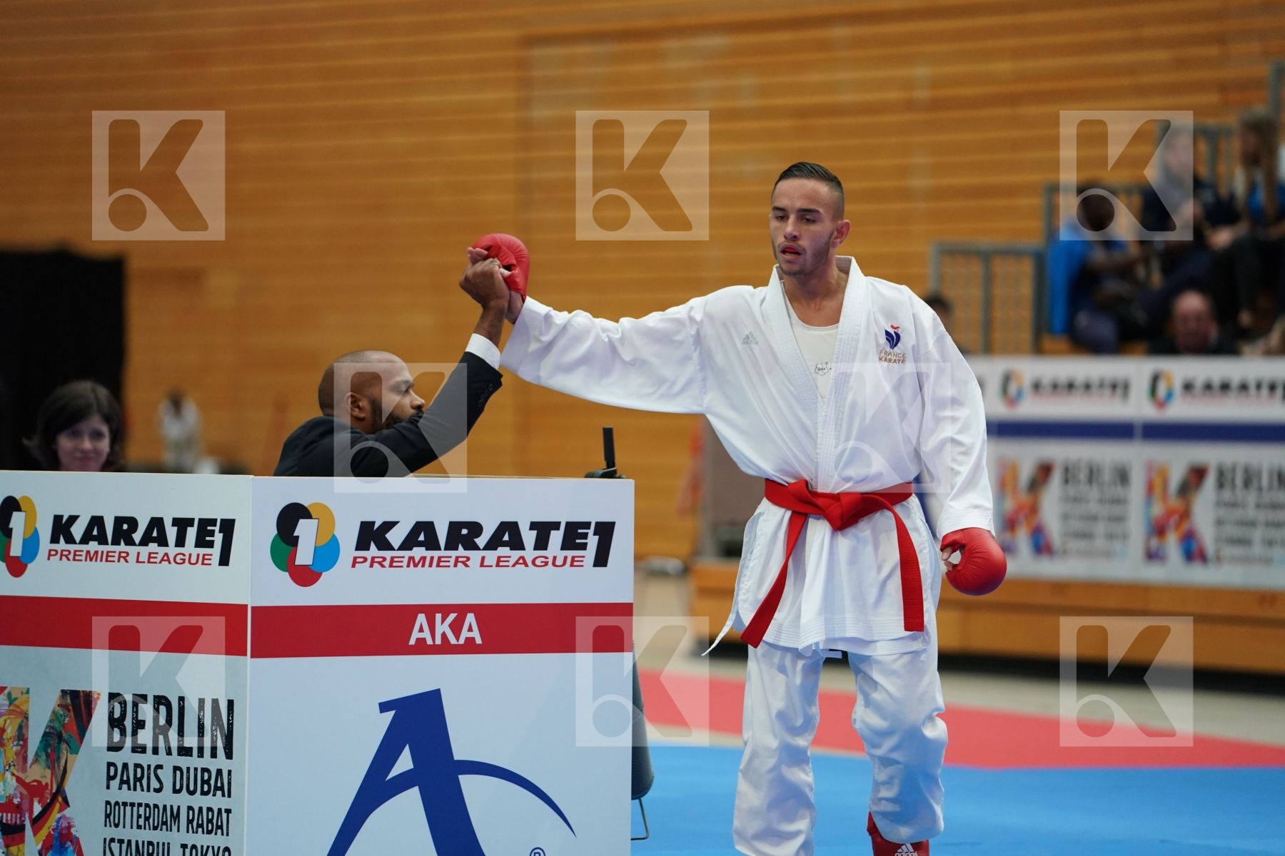 DACOSTA STEVEN (FRANCE) vs THOMAS JORDAN (ENGLAND) in Senior Kumite -67 Kg - Bronze bout