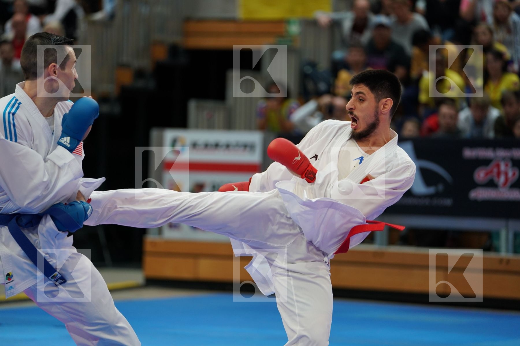 ELTEMUR ERMAN (TURKEY) vs SCOTT THOMAS (UNITED STATE) in Senior Kumite Ð 75 Kg - Bronze bout