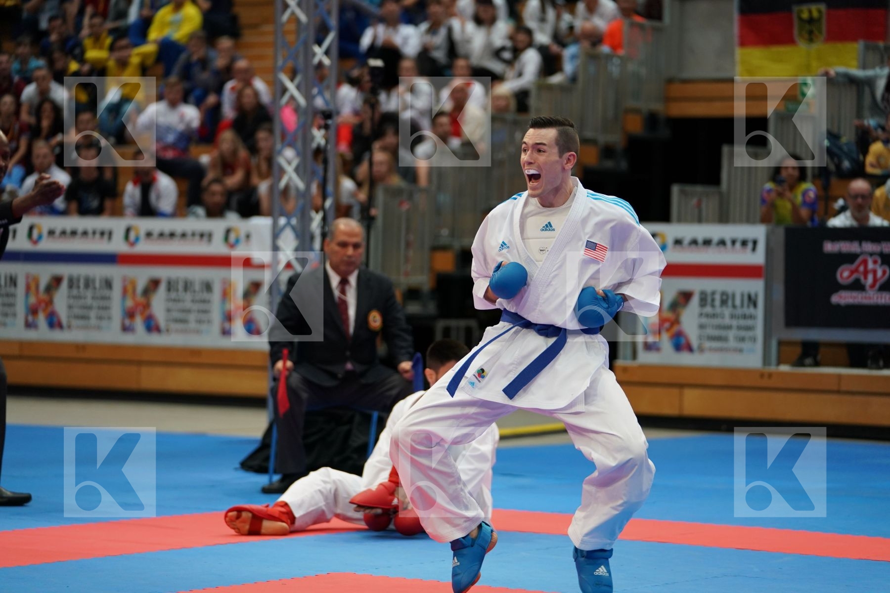 ELTEMUR ERMAN (TURKEY) vs SCOTT THOMAS (UNITED STATE) in Senior Kumite Ð 75 Kg - Bronze bout