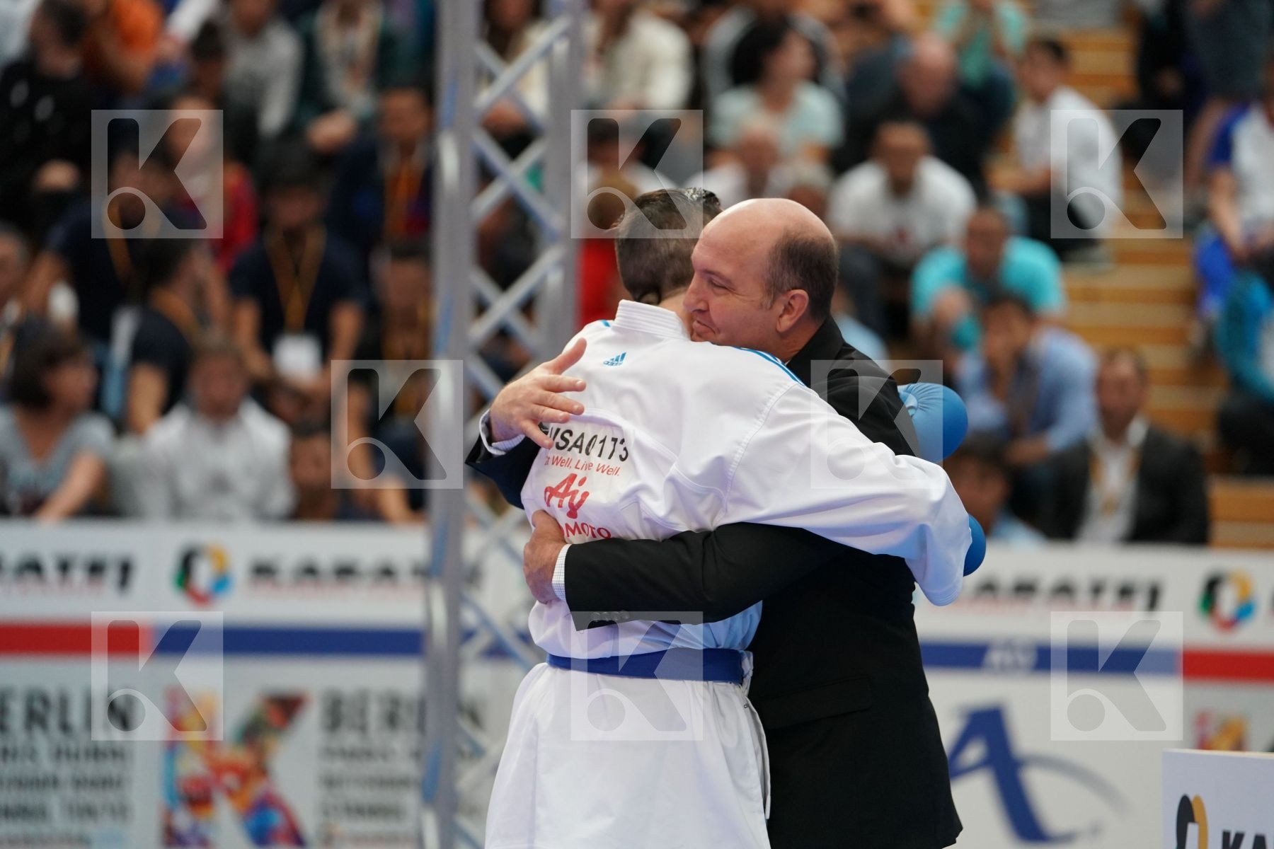 ELTEMUR ERMAN (TURKEY) vs SCOTT THOMAS (UNITED STATE) in Senior Kumite Ð 75 Kg - Bronze bout