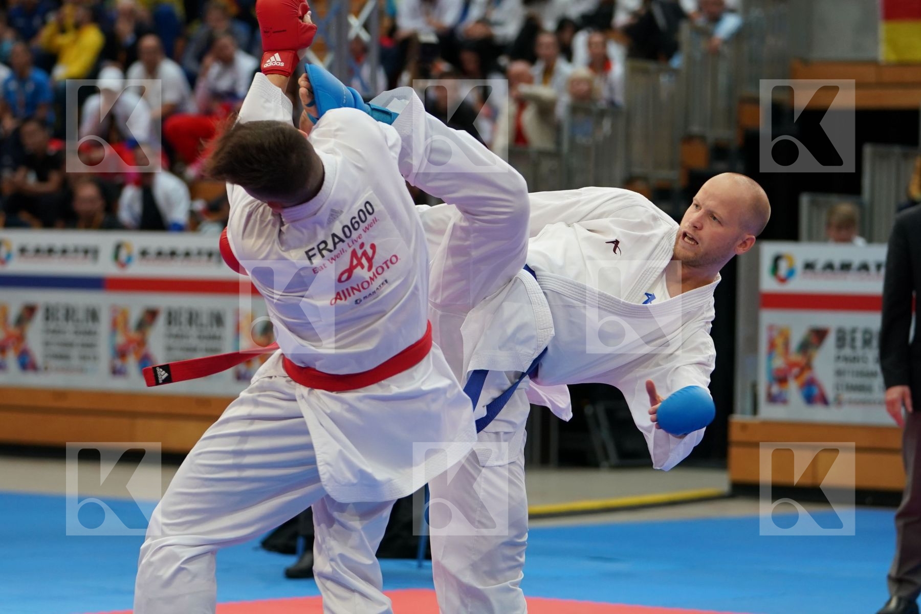 DA COSTA JESSIE (FRANCE) vs PETERSEN TIMOTHY (NETHERLANDS) in Senior Kumite Ð 84 Kg - Bronze bout