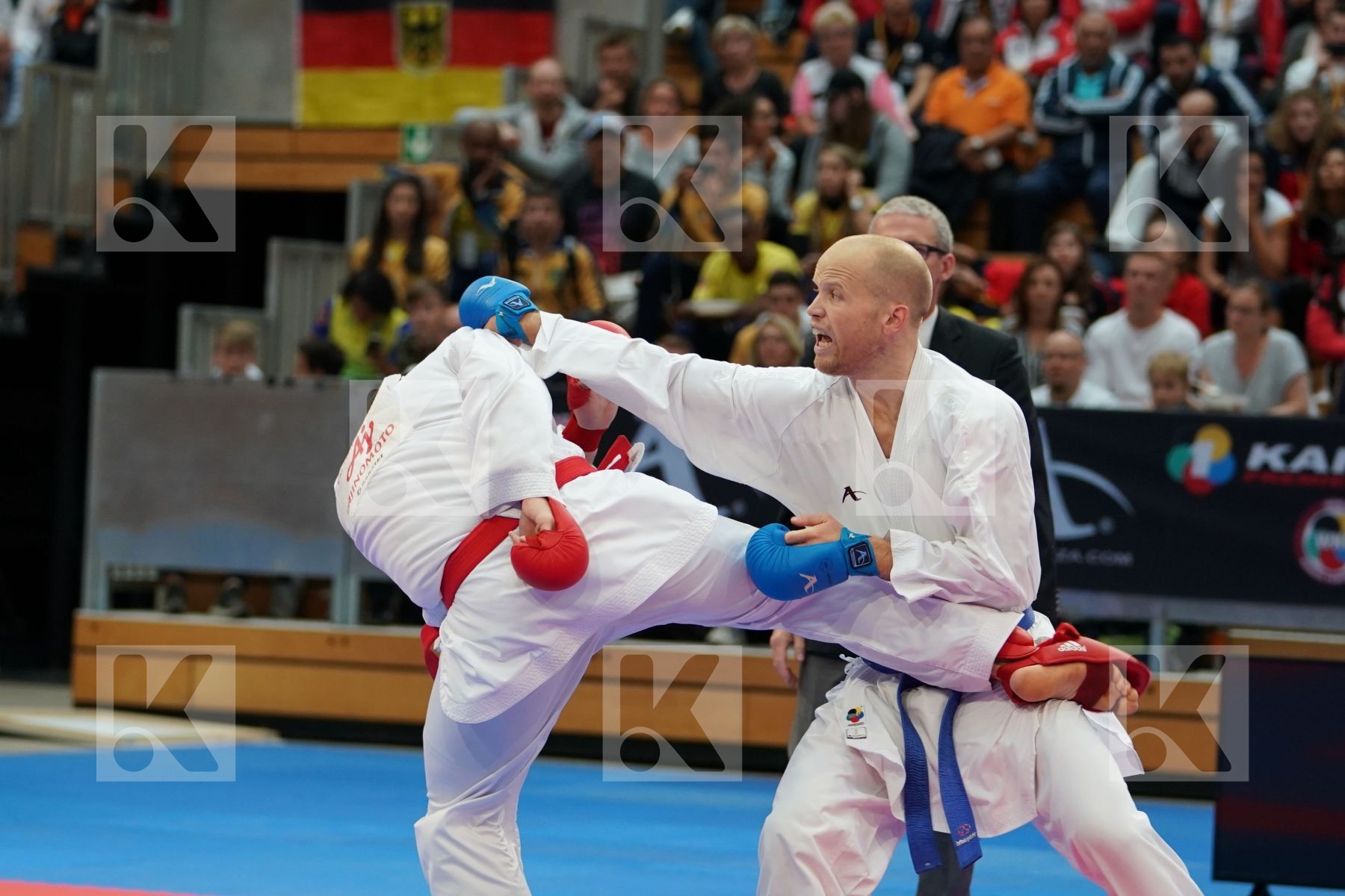 DA COSTA JESSIE (FRANCE) vs PETERSEN TIMOTHY (NETHERLANDS) in Senior Kumite Ð 84 Kg - Bronze bout
