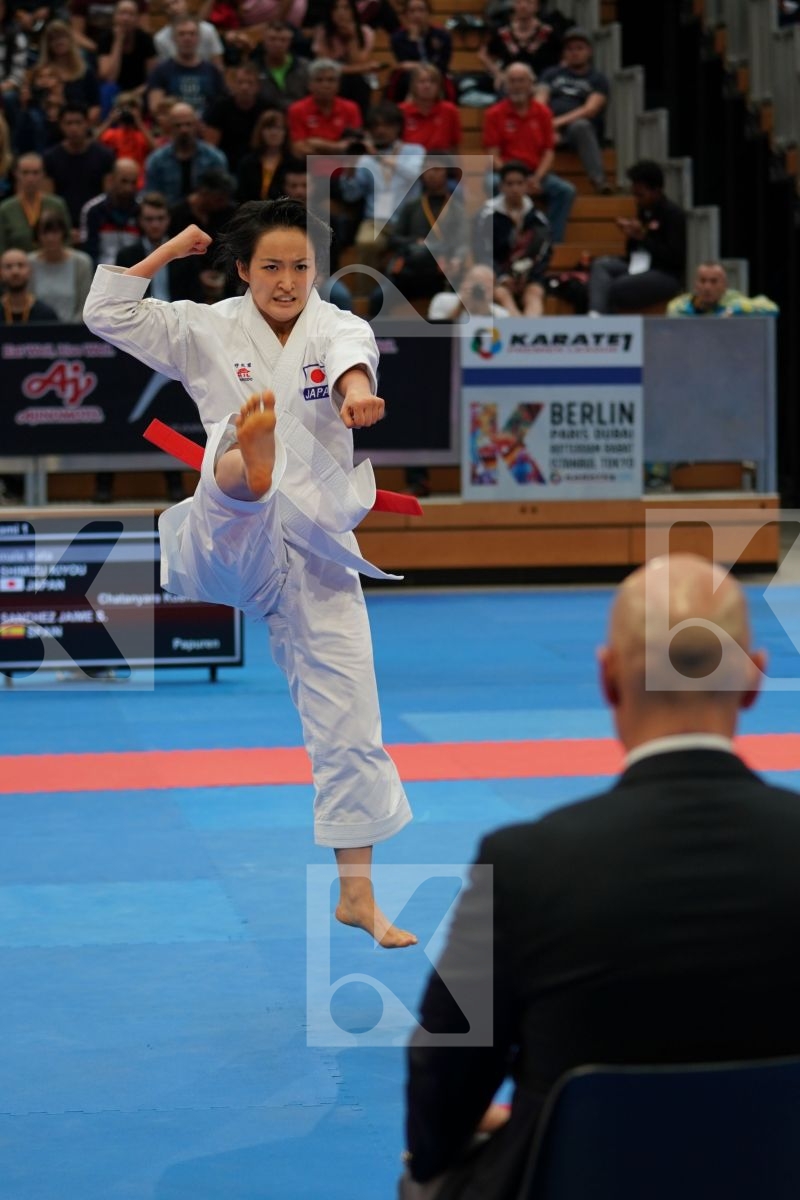 SHIMIZU KIYOU (JAPAN) in Senior Female Kata - Gold bout