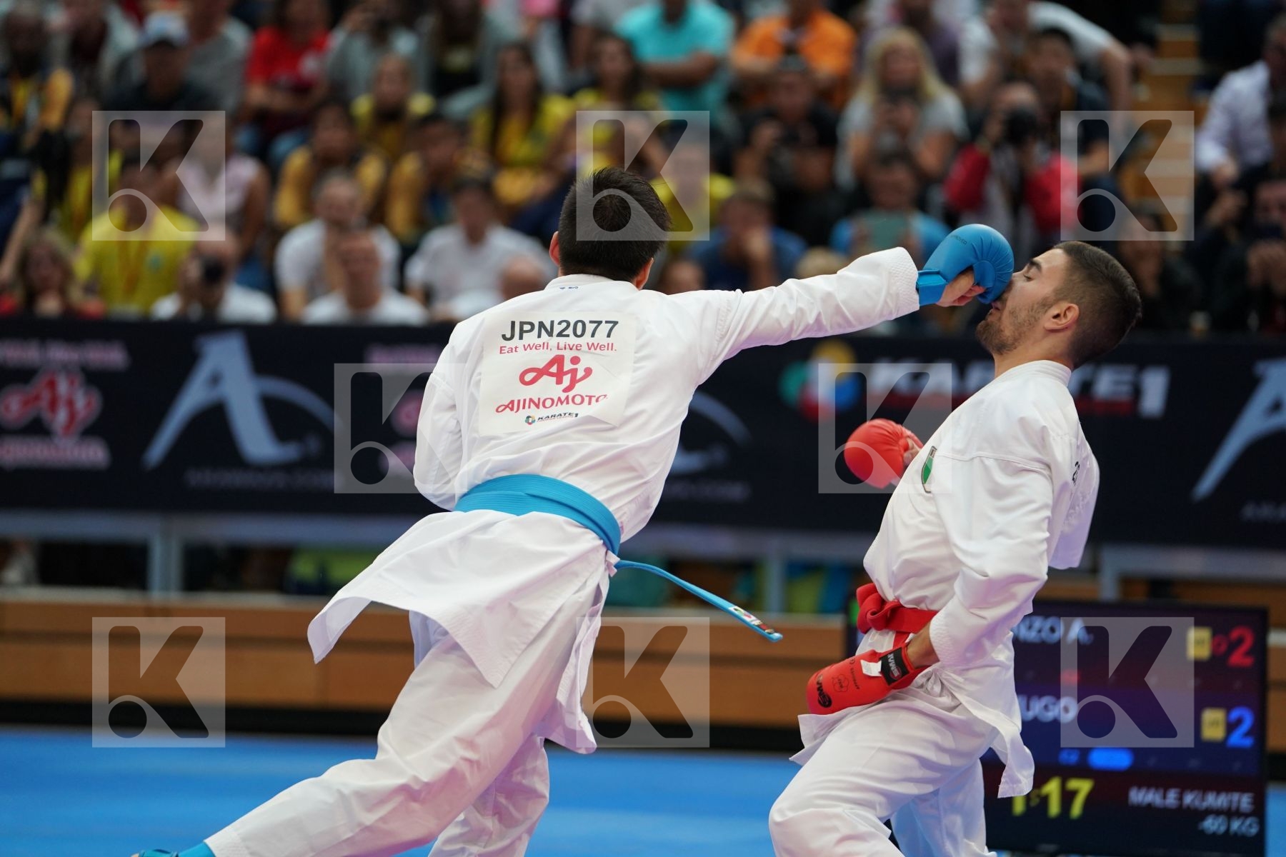 CRESCENZO ANGELO (ITALIA) vs KOZAKI YUGO (JAPAN) in Senior Kumite -60 Kg - Gold bout