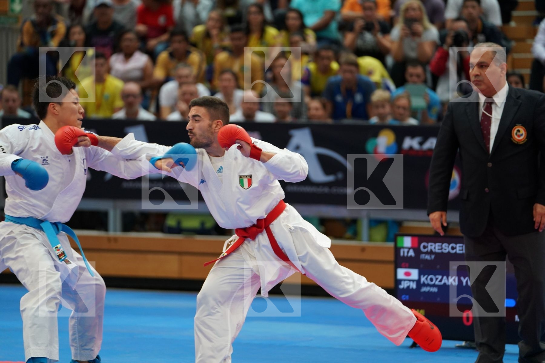 CRESCENZO ANGELO (ITALIA) vs KOZAKI YUGO (JAPAN) in Senior Kumite -60 Kg - Gold bout