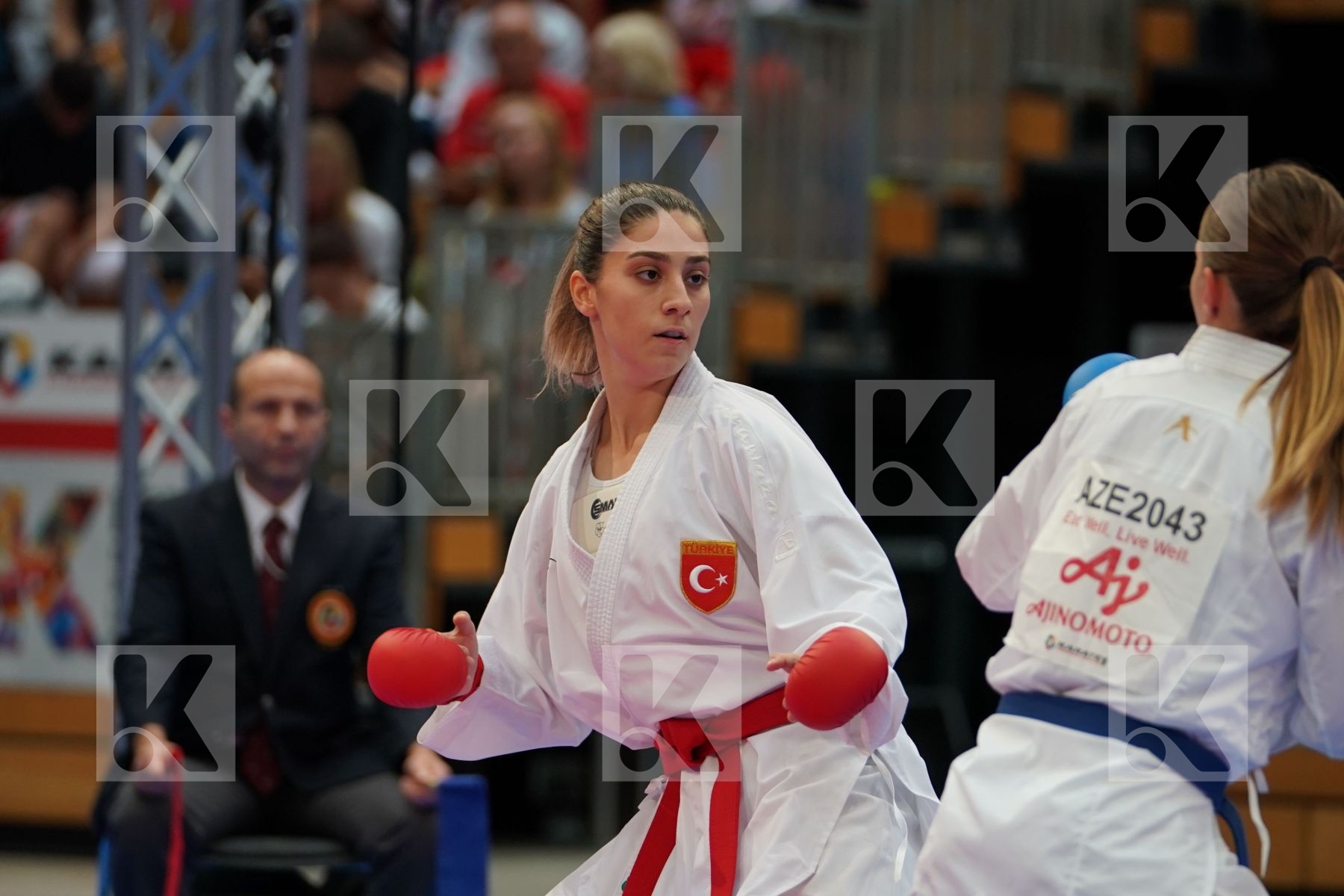 Eltemur Eda (TURKEY) vs ZARETSKA IRINA (AZERBAIJAN) in Senior Kumite Ð 68 Kg - Gold bout