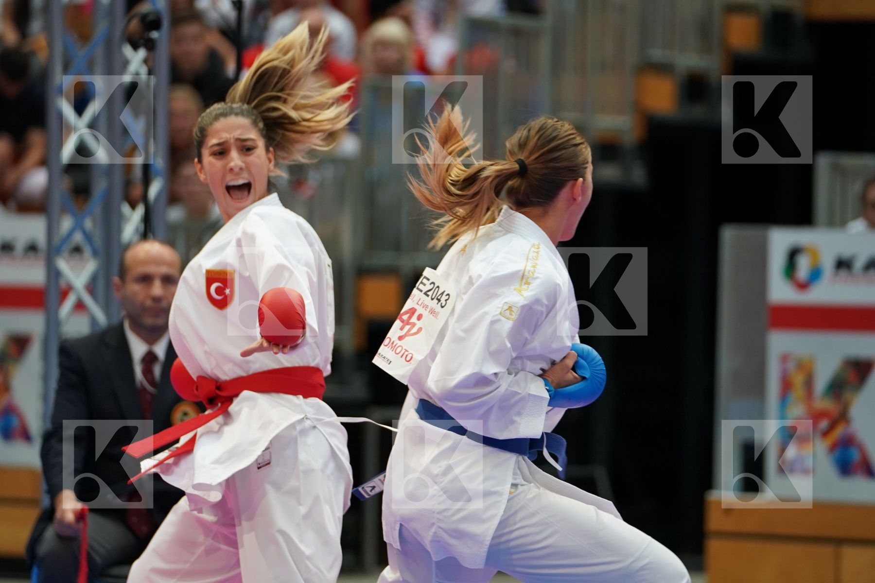 Eltemur Eda (TURKEY) vs ZARETSKA IRINA (AZERBAIJAN) in Senior Kumite Ð 68 Kg - Gold bout