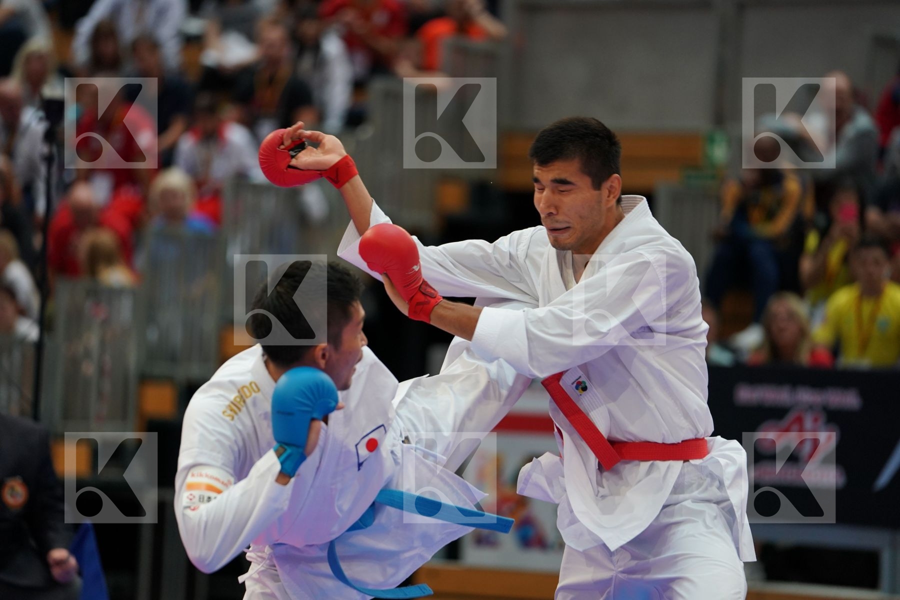 YULDASHEV DANIYAR (KAZAKHSTAN) vs ARAGA RYUTARO (JAPAN) in Senior Kumite Ð 84 Kg - Gold bout