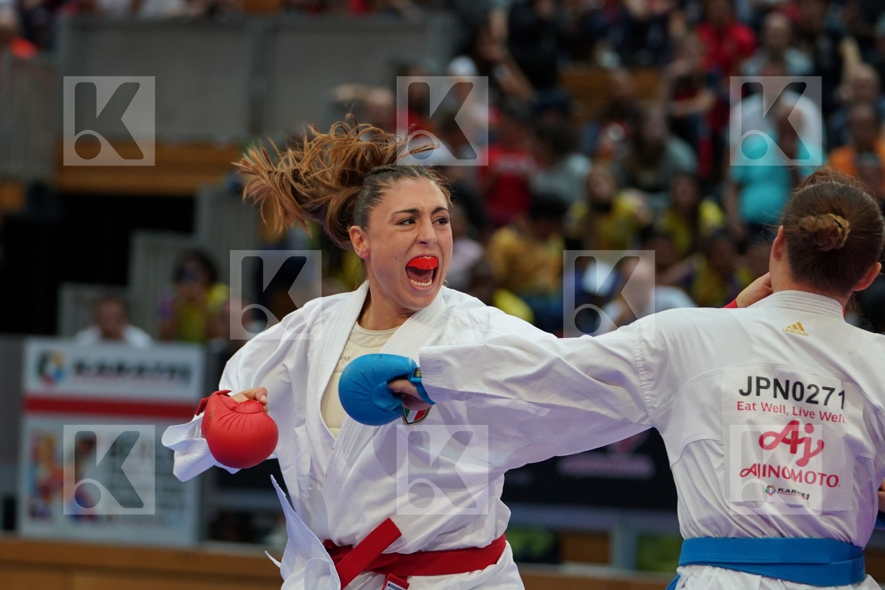 FERRACUTI CLIO (ITALIA) vs UEKUSA AYUMI (JAPAN) in Senior Kumite 68+ Kg - Gold bout