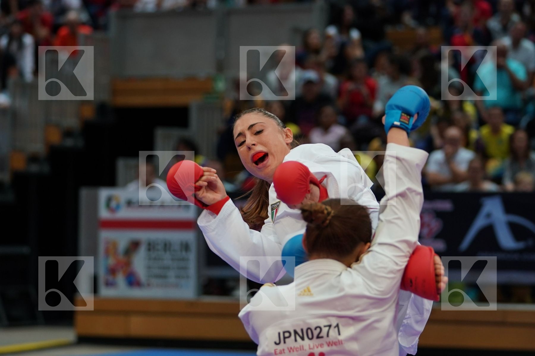 FERRACUTI CLIO (ITALIA) vs UEKUSA AYUMI (JAPAN) in Senior Kumite 68+ Kg - Gold bout