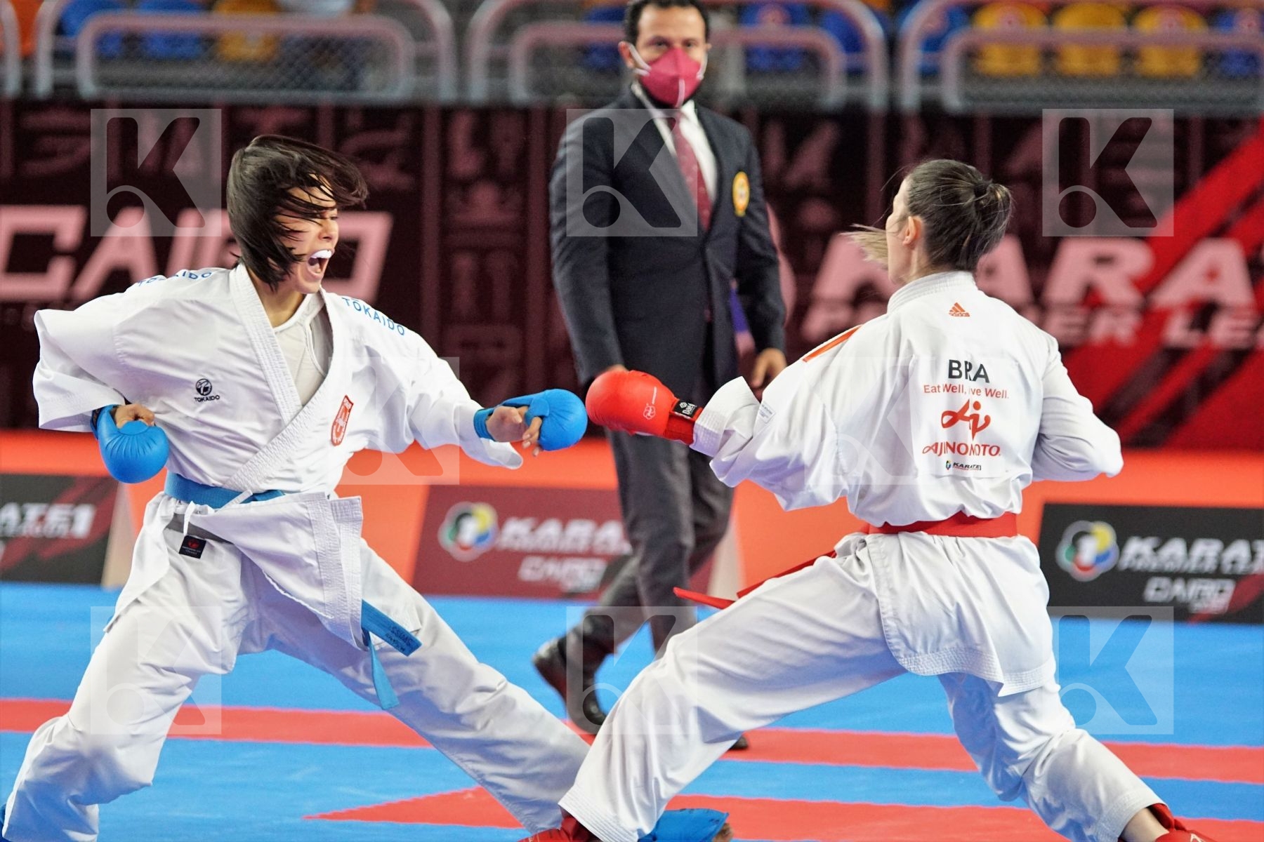Carolaini Zefino PEREIRA (BRAZIL) vs (Maya SHAERER (SWITZERLAND) in Female Kumite -55 Kg - Bronze bout