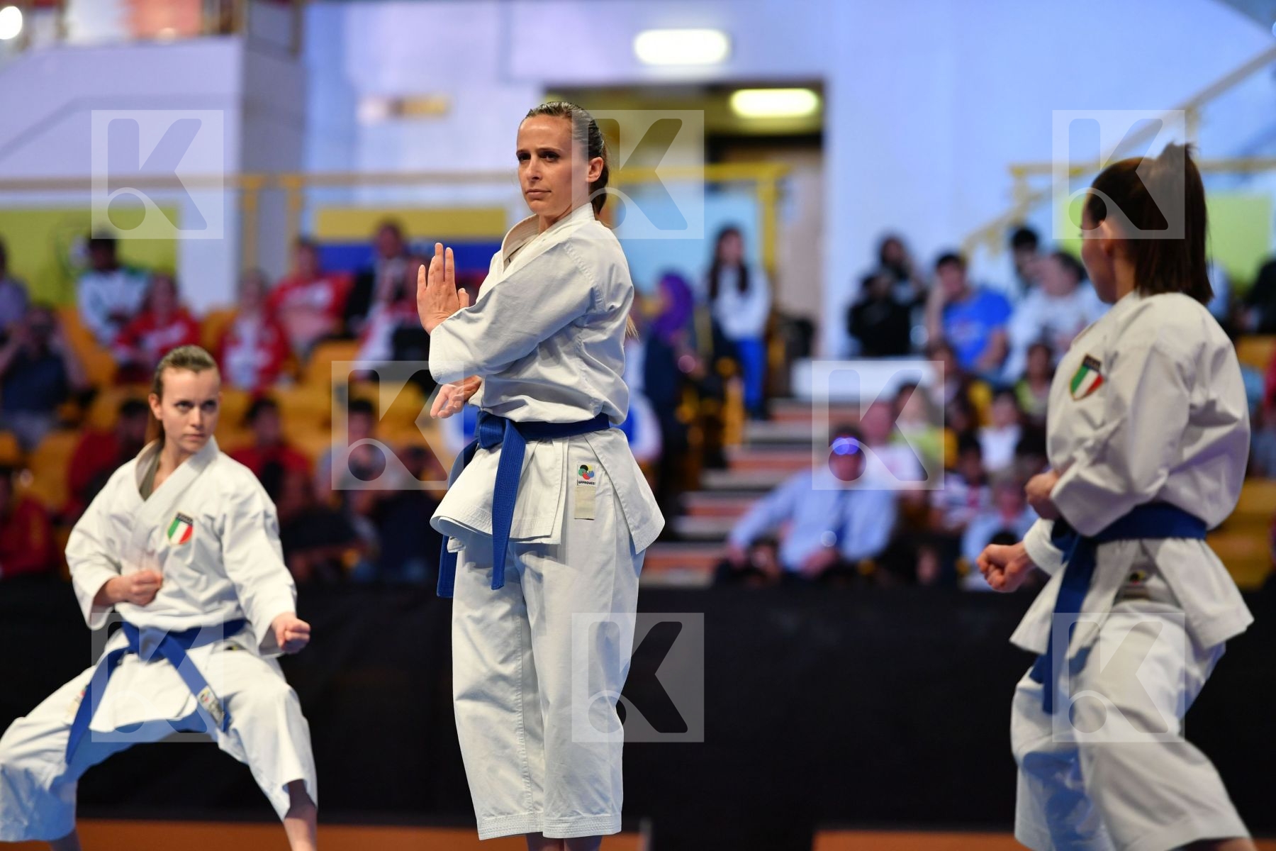 Female team kata Italy Paiku
