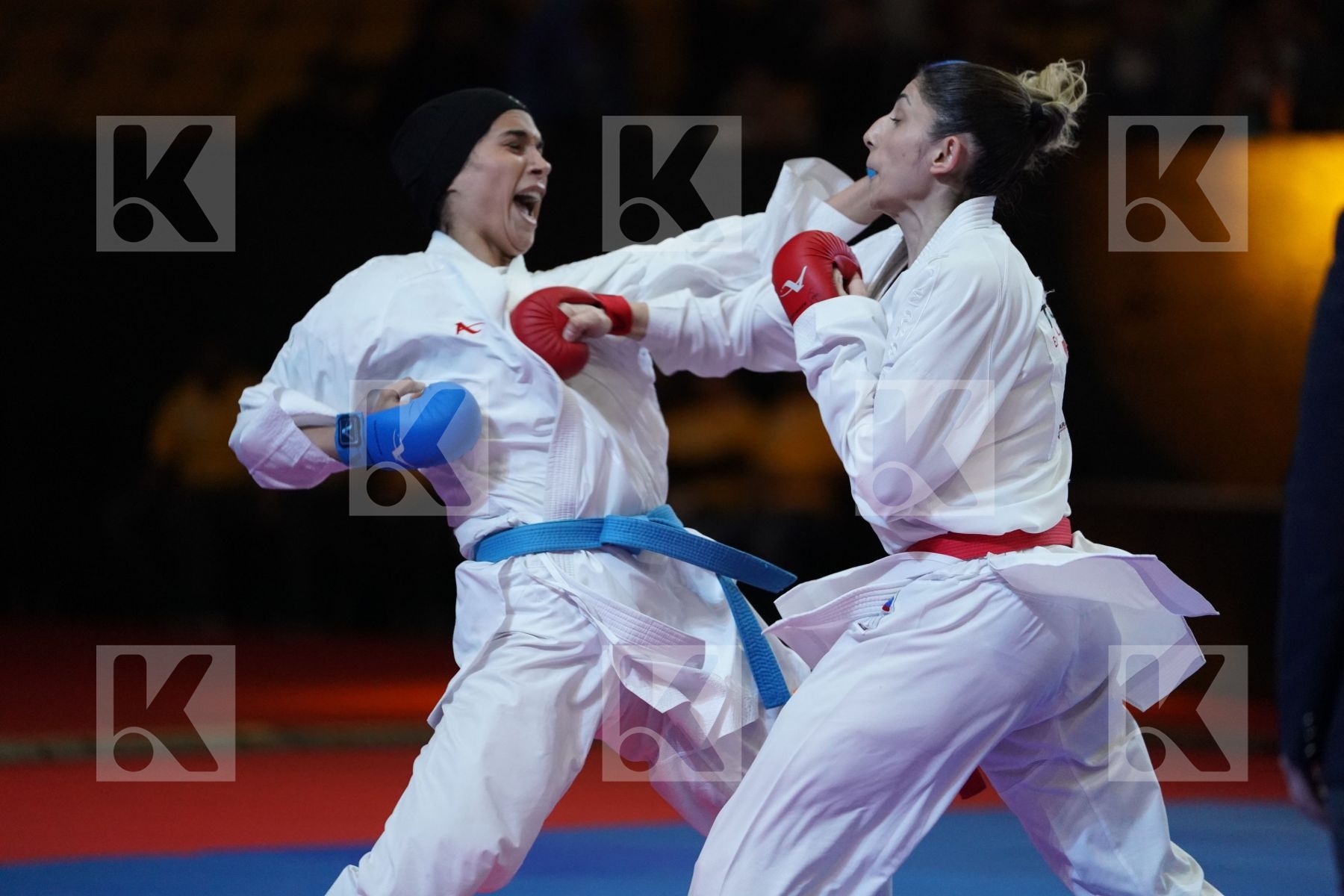 COBAN MERVE (TURKEY) VS ALIPOURKESHKA ROZITA (ISLAMIC REPUBLIC OF IRAN) in Senior Kumite -61 Kg - Bronze bout
