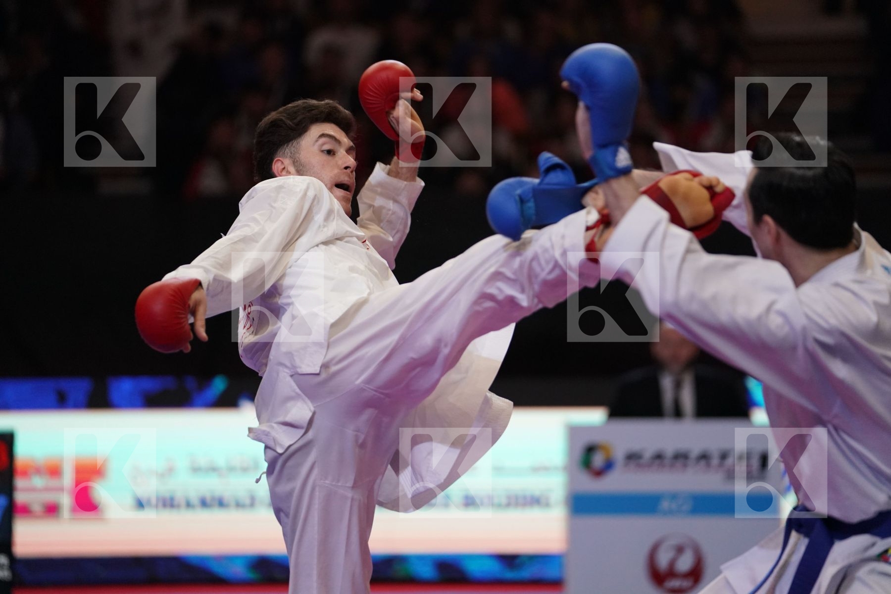 ASIABARI ALI ASGHAR (ISLAMIC REPUBLIC OF IRAN) VS SCOTT THOMAS (USA) in Senior Kumite -75 Kg - Bronze bout