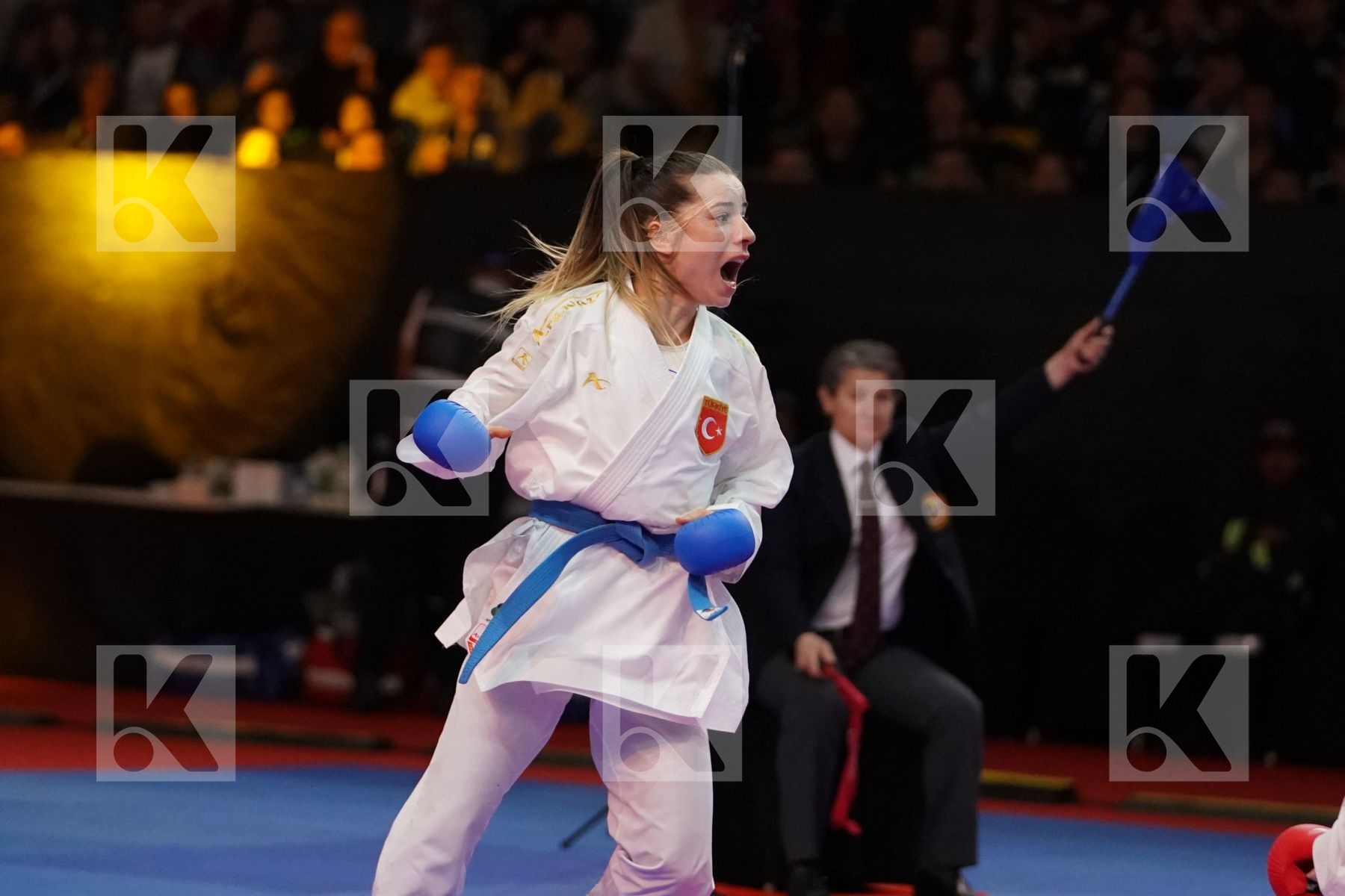 KRYVA KATERYNA (UKRAINE) VS OZCELIK ARAPOGLU SERAP (TURKEY) in Senior Kumite -50 Kg - Gold bout