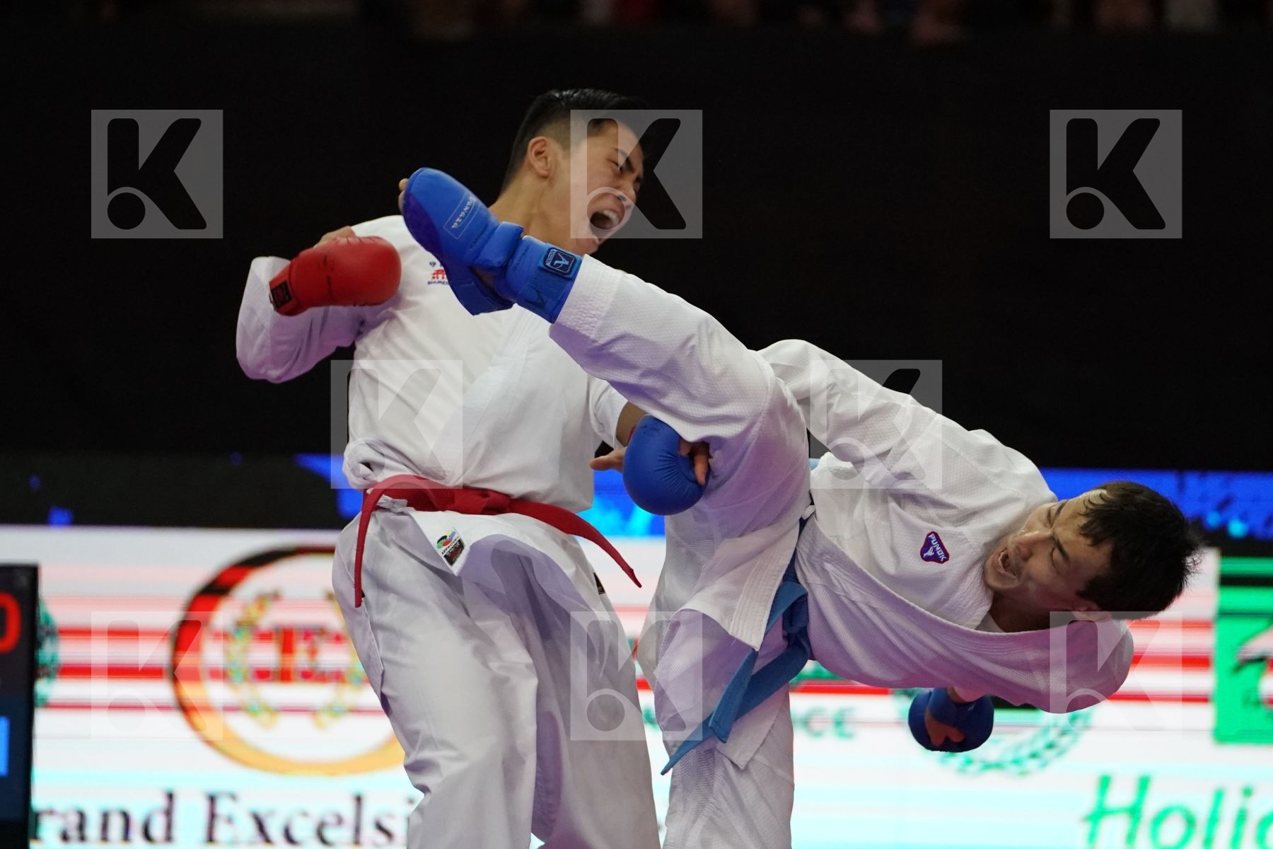 MINAMI YUNOSUKE (JAPAN) VS ASSADILOV DARKHAN (KAZAKHSTAN) in Senior Kumite -60 Kg - Gold bout