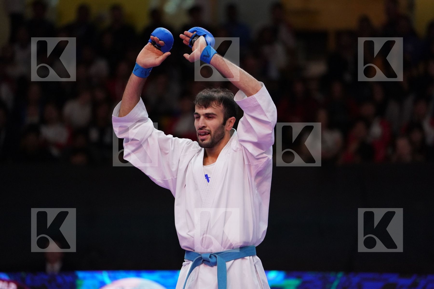 BUSA LUIGI (ITALY) VS ASGARI GHONCHEH BAHMAN (ISLAMIC REPUBLIC OF IRAN) in Senior Kumite -75 Kg - Gold bout