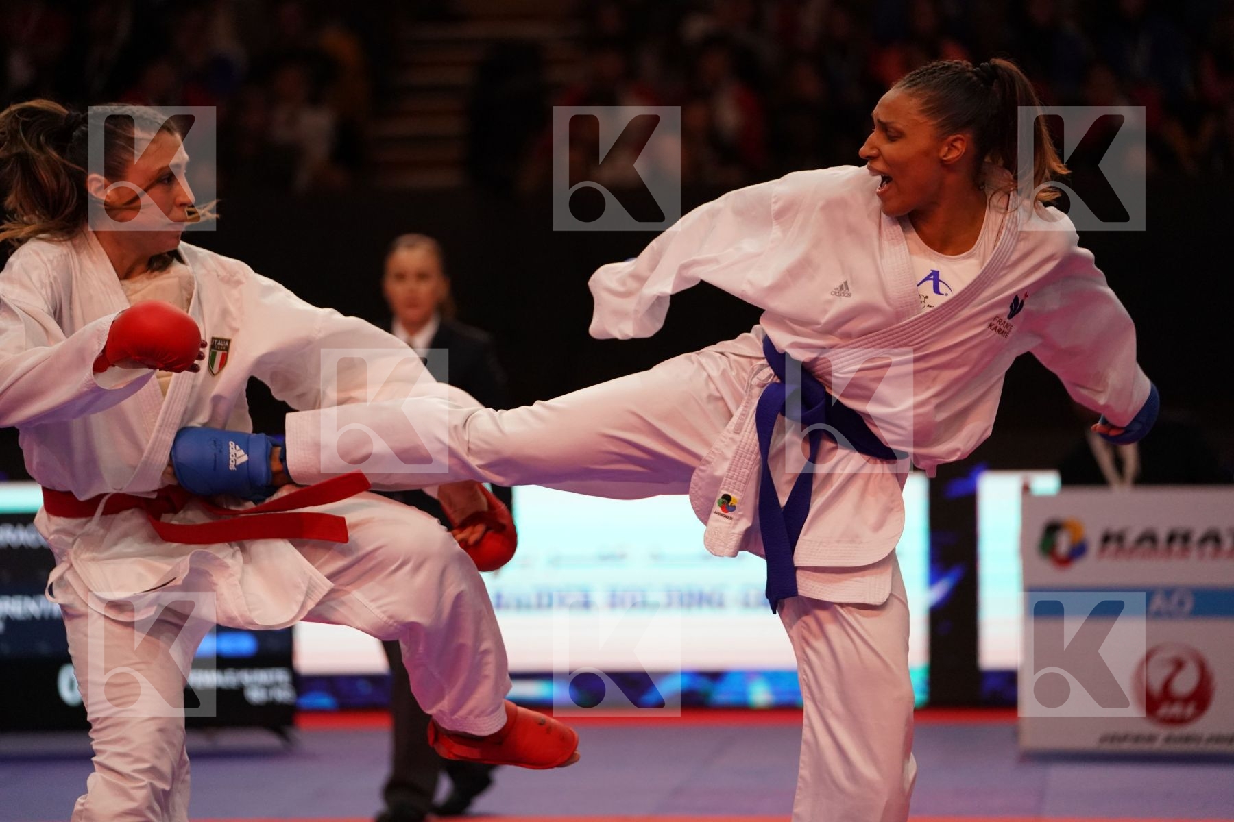 FERRACUTI CLIO (ITALY) VS FLORENTIN ANNE LAURE (FRANCE) in Senior Kumite 68+ Kg - Gold bout