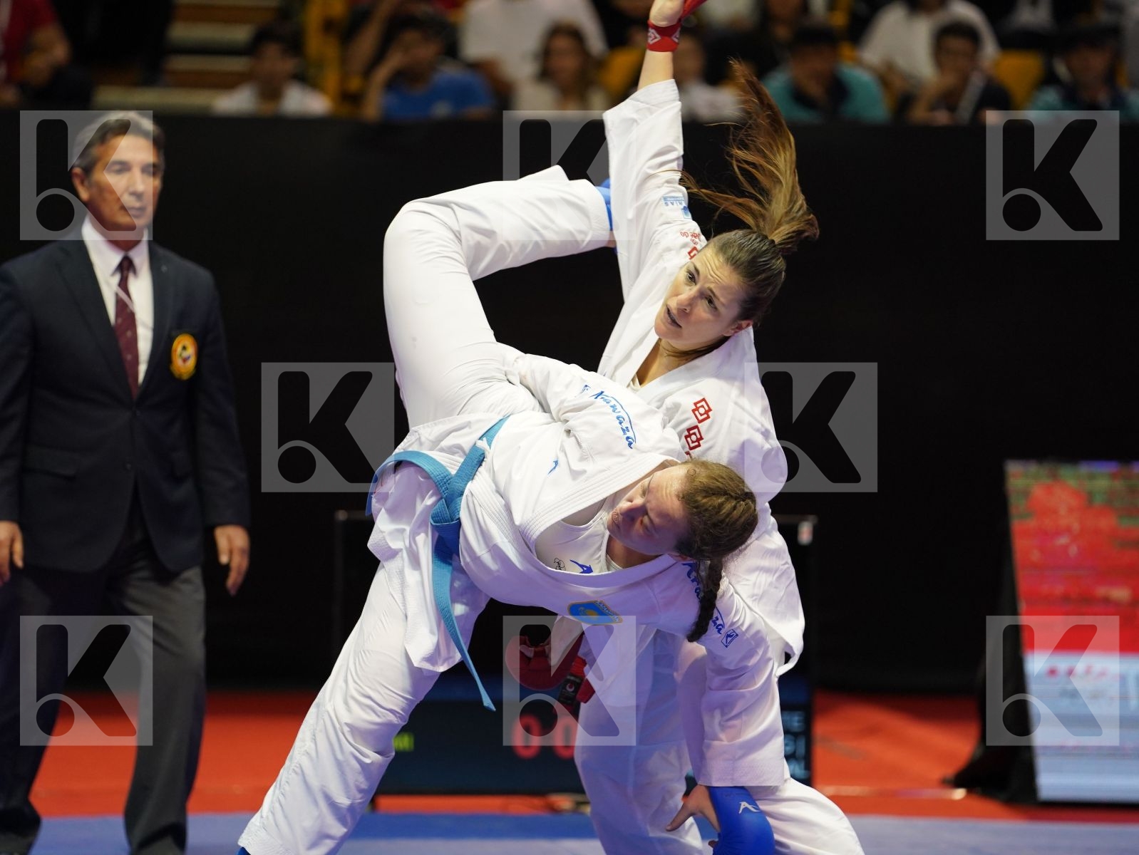 PALACIO GONZALEZ LAURA (Spain) vs BERULTSEVA SOFYA (Kazakhstan) in Senior Kumite 68+ Kg - Bronze bout