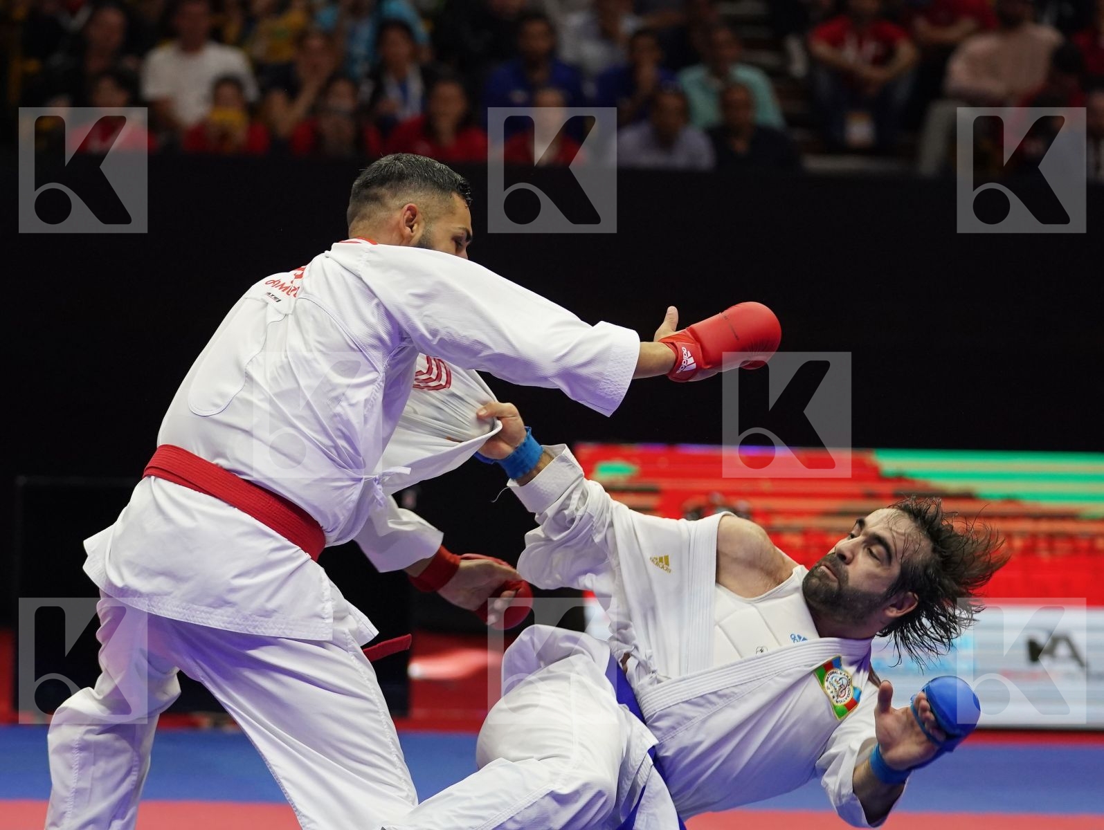 BUSA LUIGI (Italy) vs AGHAYEV RAFAEL (Azerbaijan) in Senior Kumite -75 Kg - Gold bout