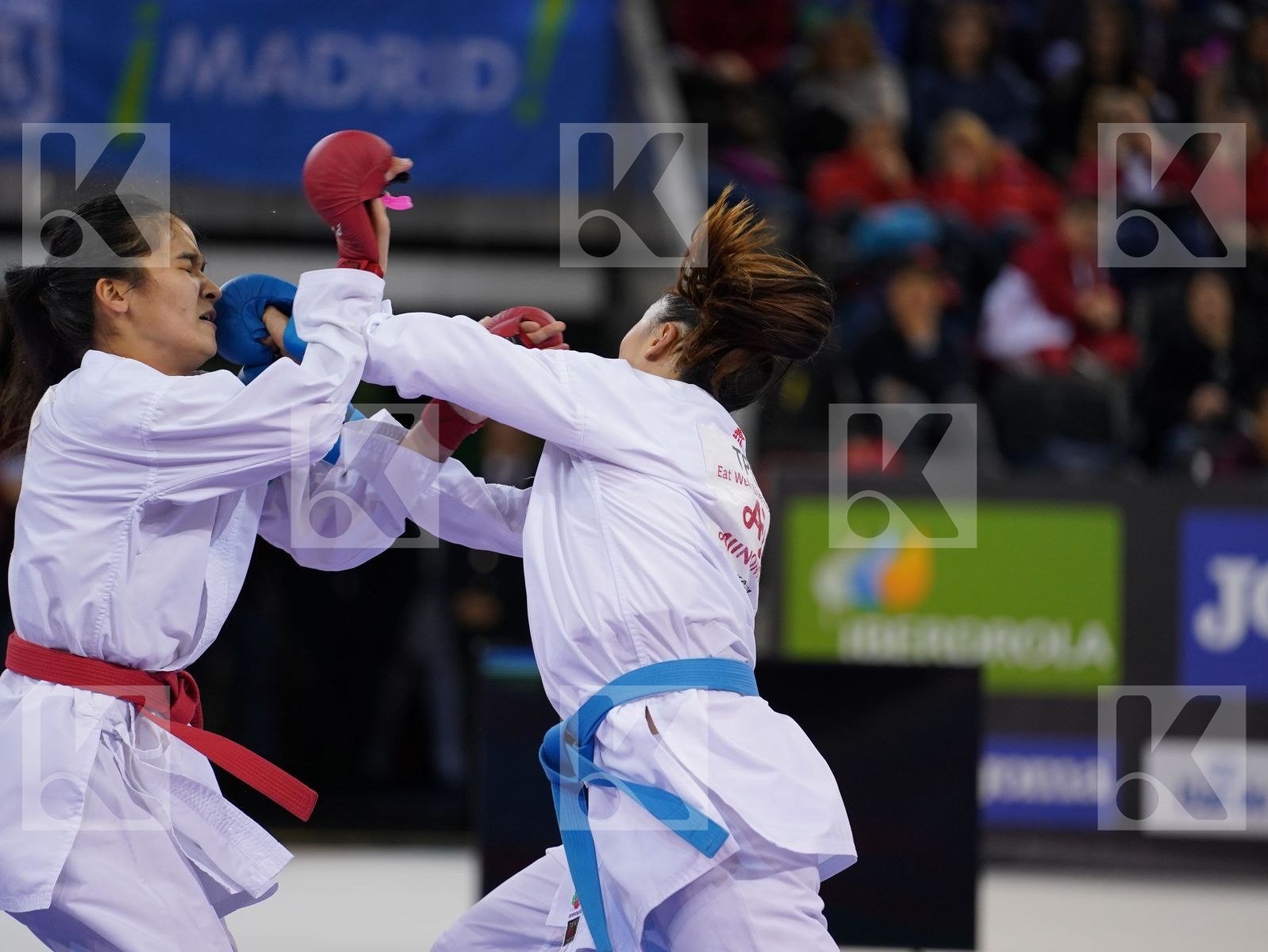 RAKHIMOVA SEVINCH (UZBEKISTAN) vs WEN TZU-YUN (CHINESE TAIPEI) in Senior Kumite -55 Kg - Bronze bout