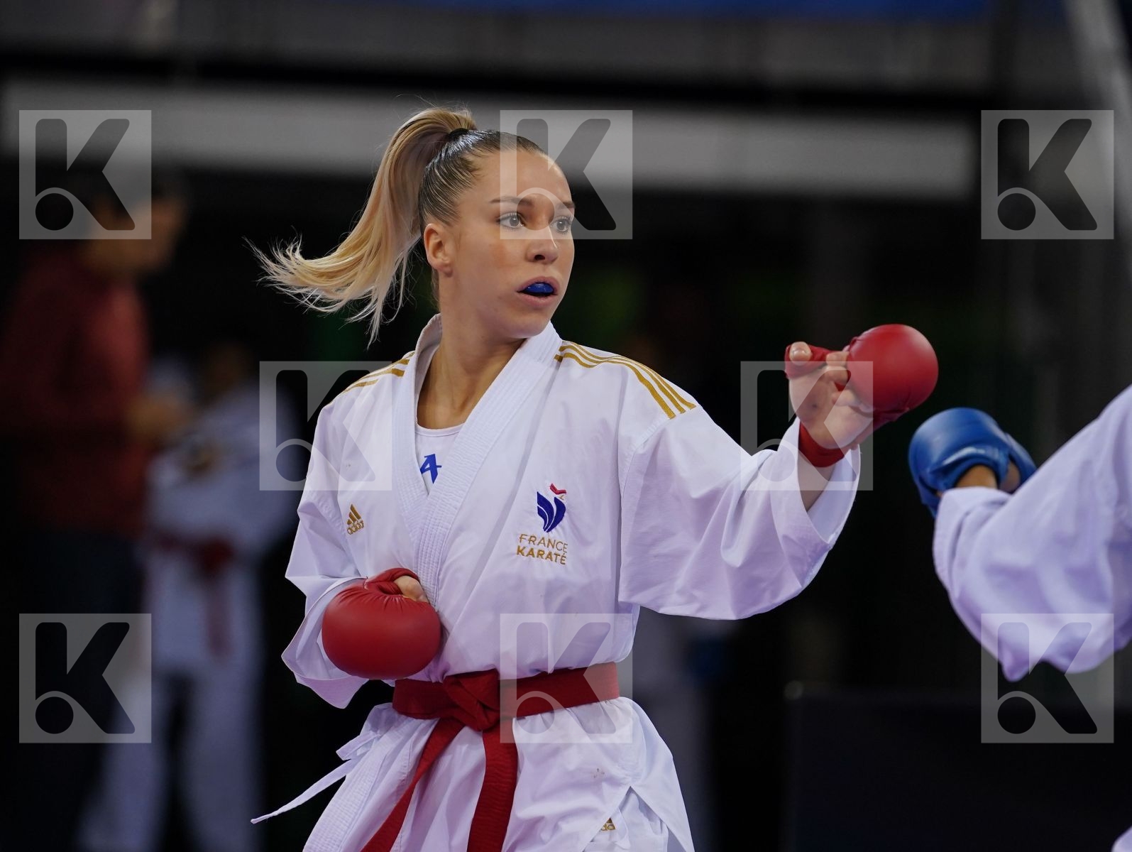 PHILIPPE GWENDOLINE (FRANCE) vs HEURTAULT LEILA (FRANCE) in Senior Kumite -61 Kg - Bronze bout