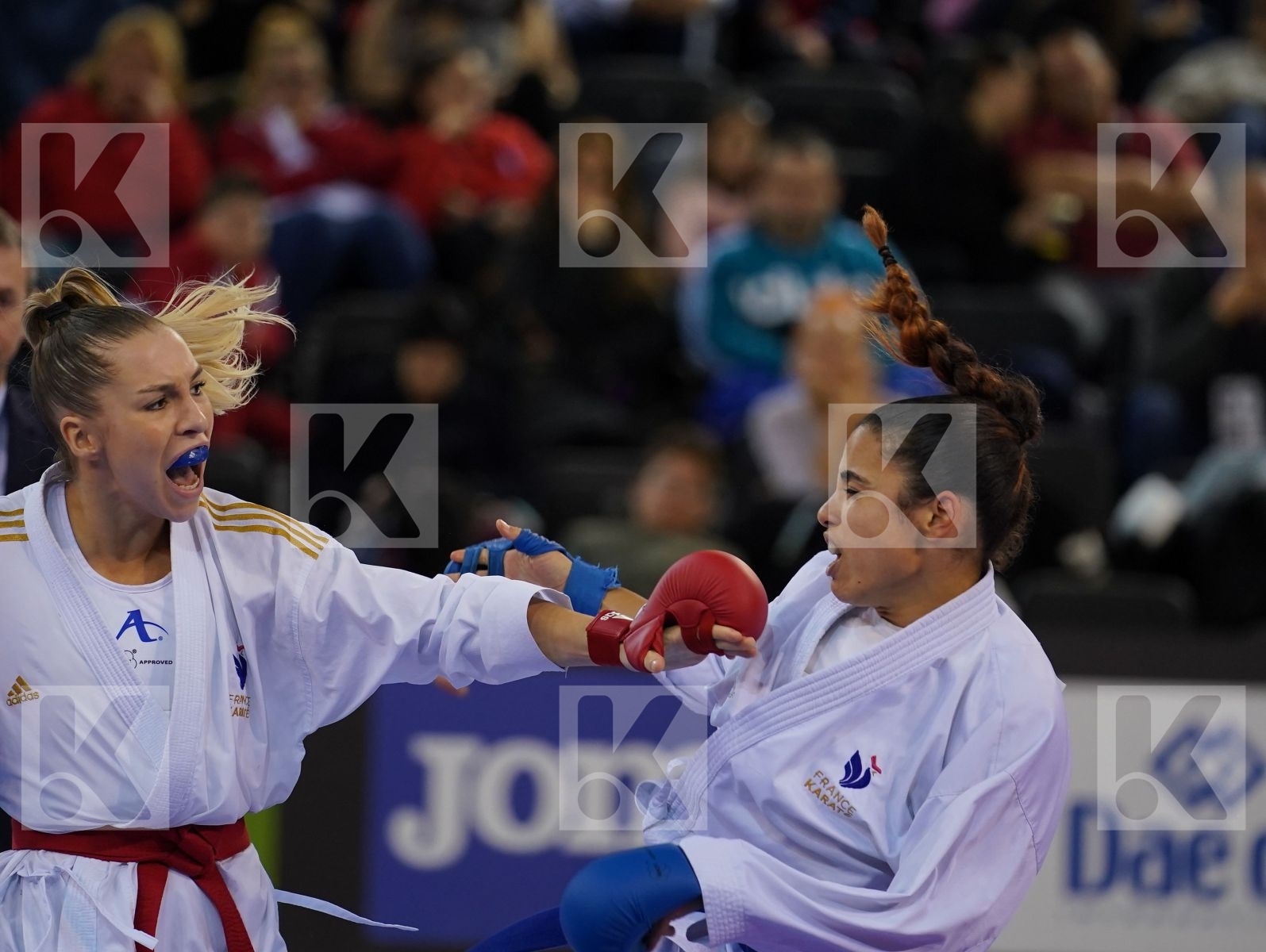 PHILIPPE GWENDOLINE (FRANCE) vs HEURTAULT LEILA (FRANCE) in Senior Kumite -61 Kg - Bronze bout