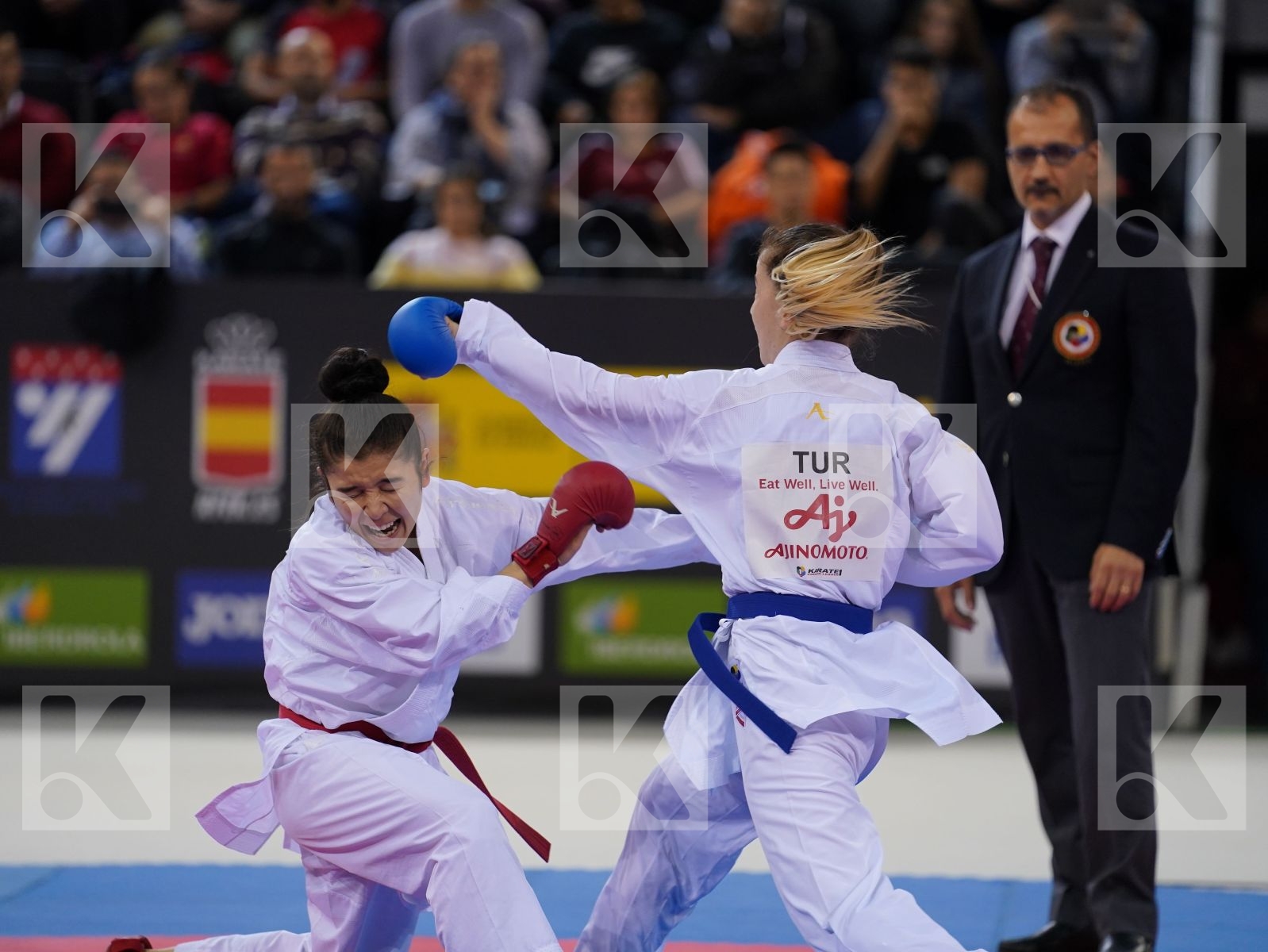 BABAEVA BAKHRINISO (UZBEKISTAN) vs OZCELIK ARAPOGLU SERAP (TURKEY) in Senior Kumite -50 Kg - Gold bout
