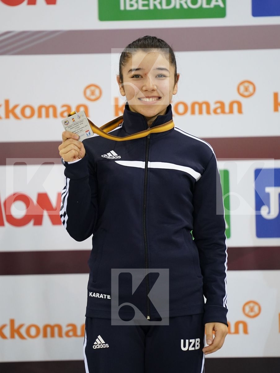 BABAEVA BAKHRINISO (UZBEKISTAN) during podium ceremony