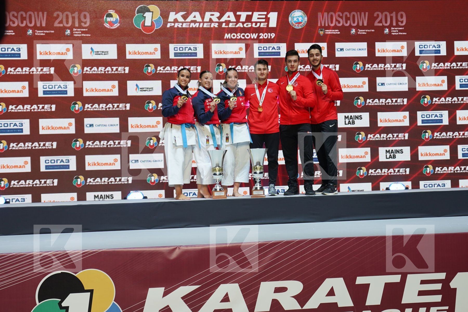 All gold medalist during podium ceremony
