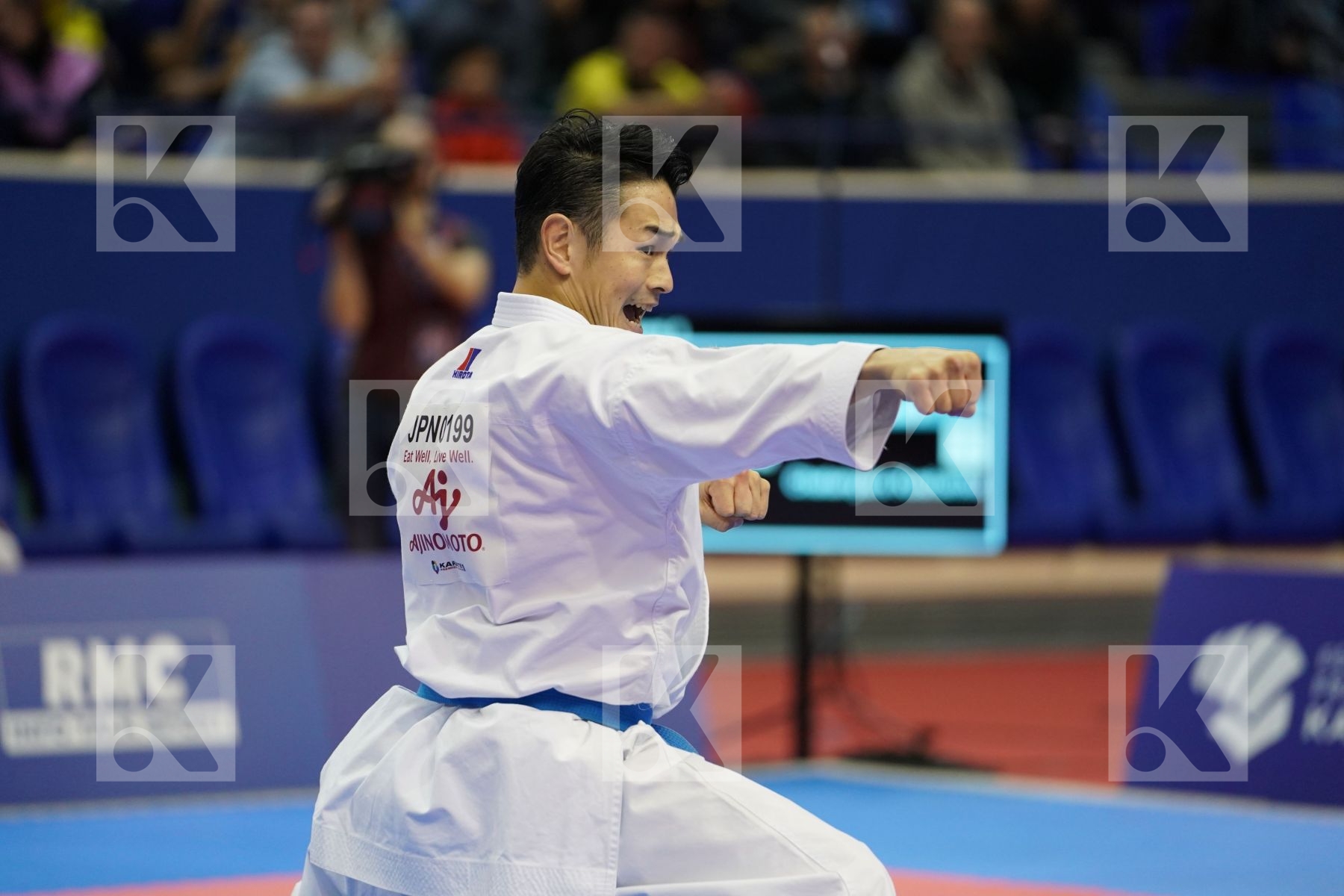 SHIMBABA ISSEI (JAPAN) in Senior Male Kata - Bronze bout