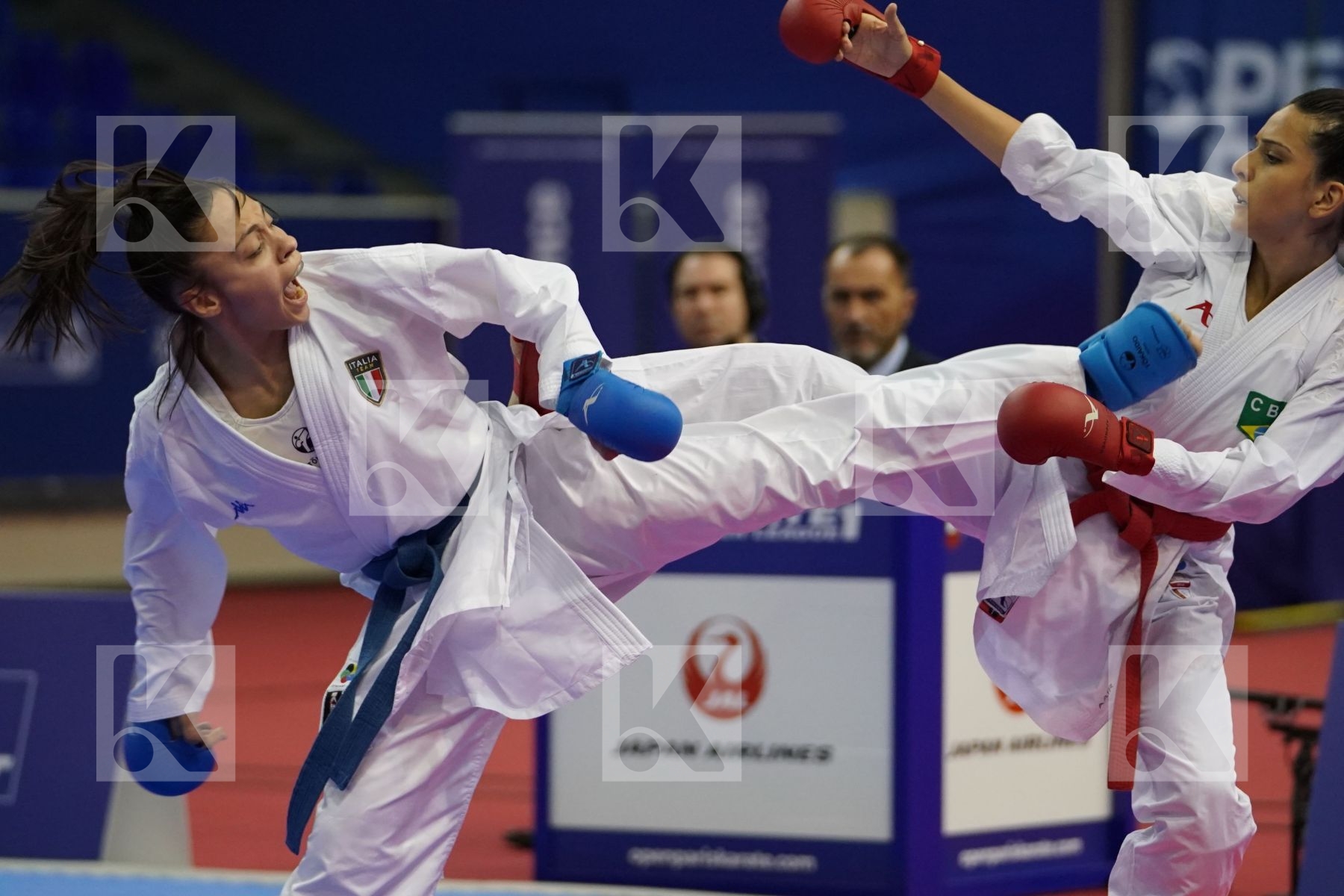 DE PAULA JESSICA (BRAZIL) vs PERFETTO ERMINIA (ITALY) in Senior Kumite -50 Kg - Bronze bout