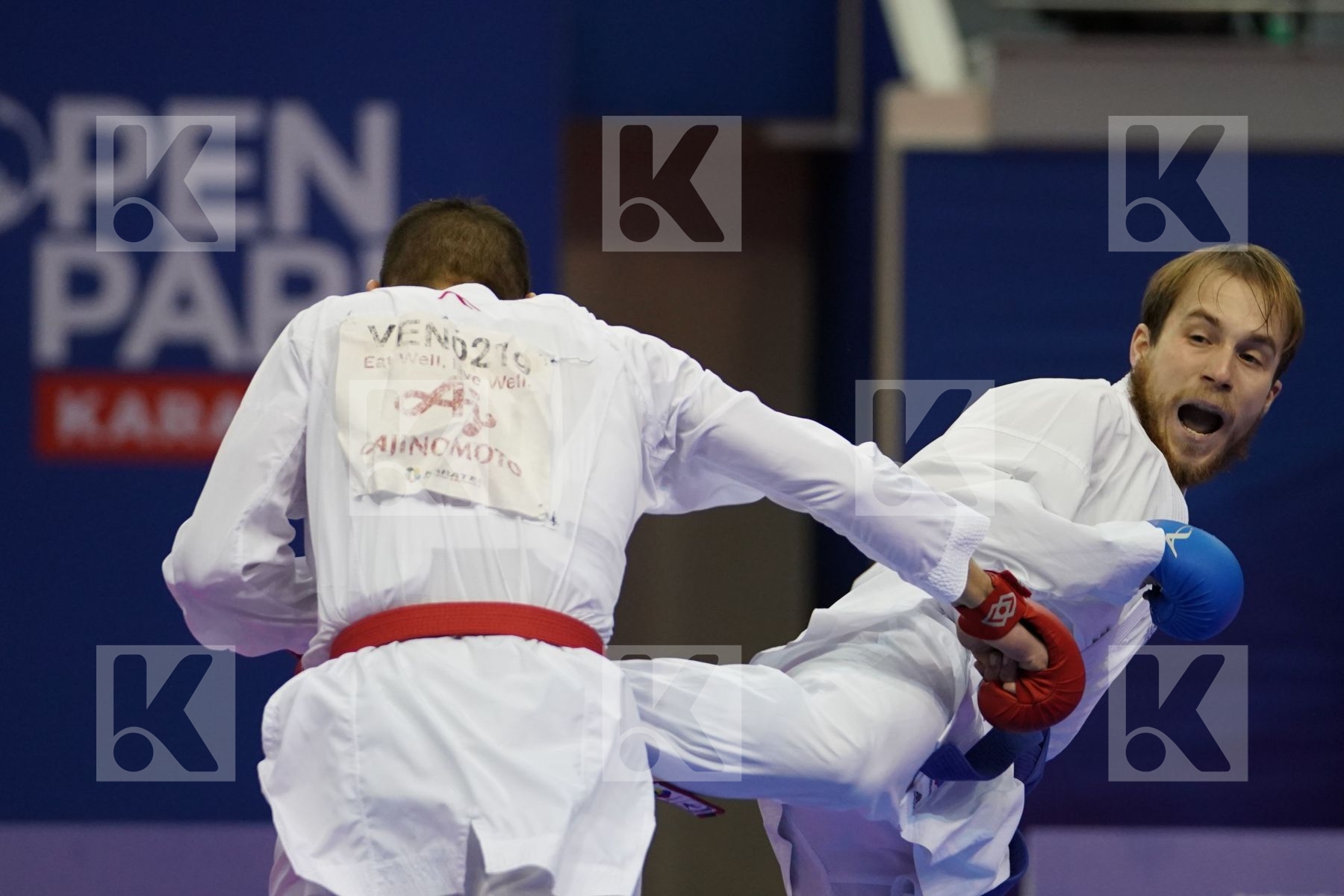 MAROCCOTINEZ JOVANNI (VENEZUELA) vs PLAKHUTIN EVGENY (RUSSIA) in Senior Kumite -60 Kg - Bronze bout