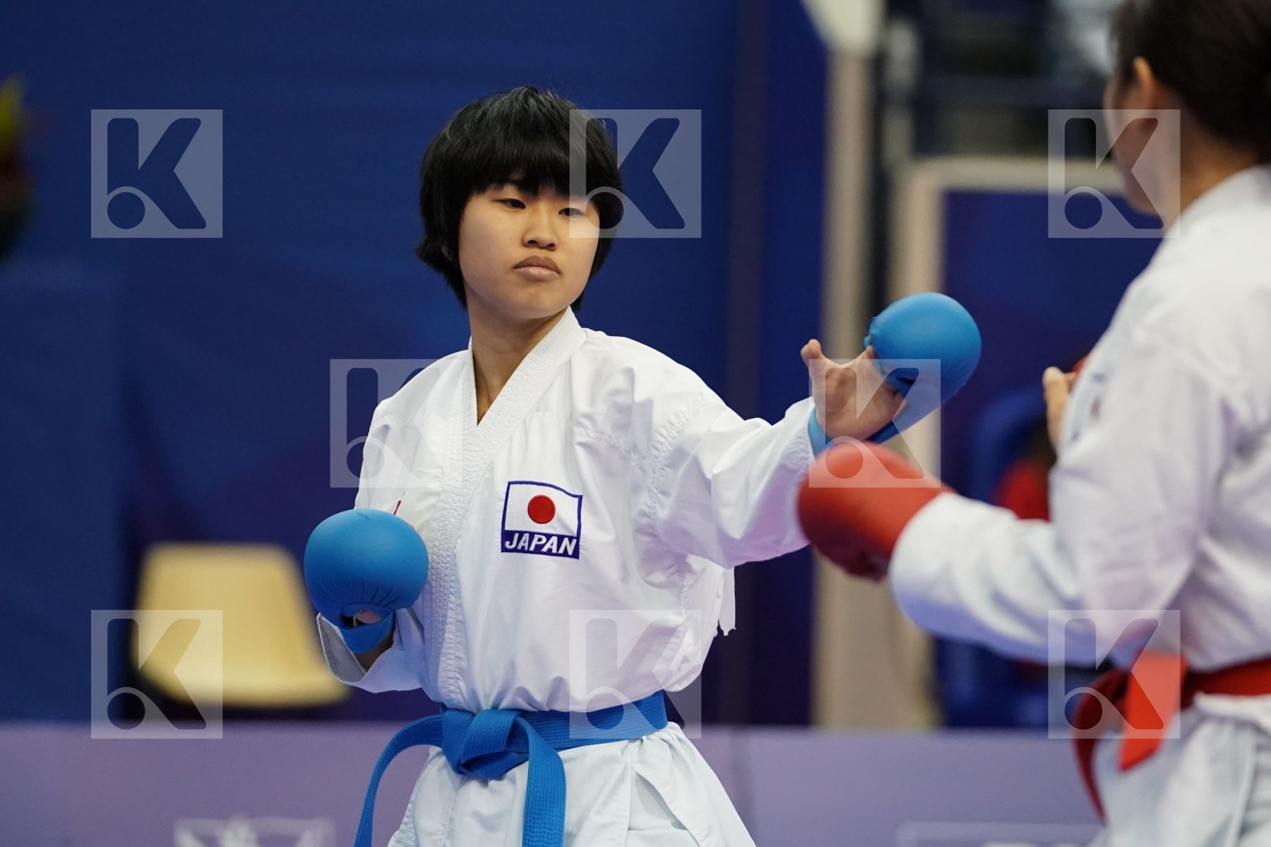 NAKAMURA SHIORI  (JAPAN) vs ISHIAI FUMIKA  (JAPAN) in Senior Kumite -55 Kg - Bronze bout