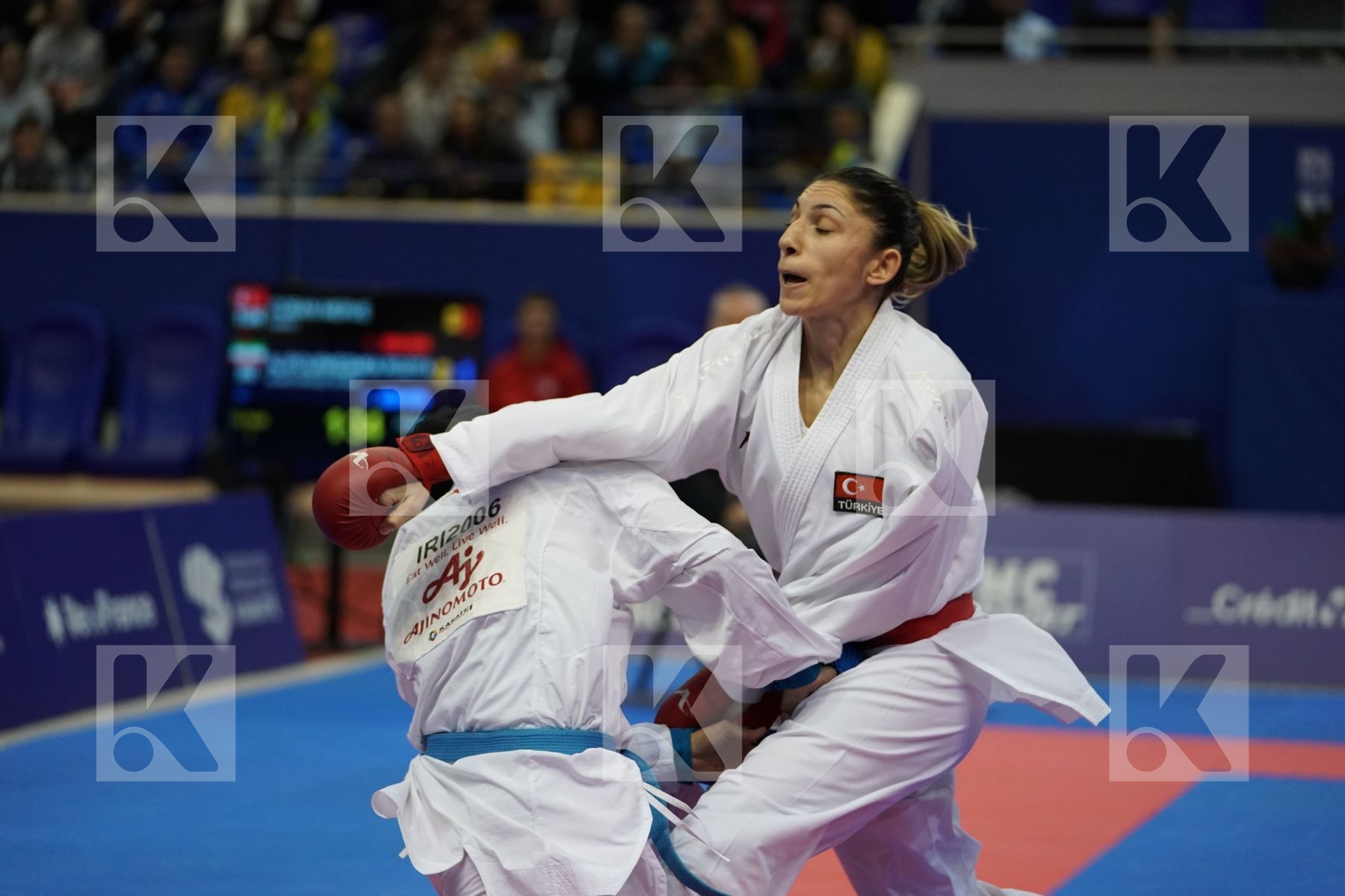 COBAN MERVE (TURKEY) vs ALIPOURKESHKA ROZ ITALY (ISLAMIC REPUBLIC OF IRAN) in Senior Kumite Ð 61 Kg - Bronze bout