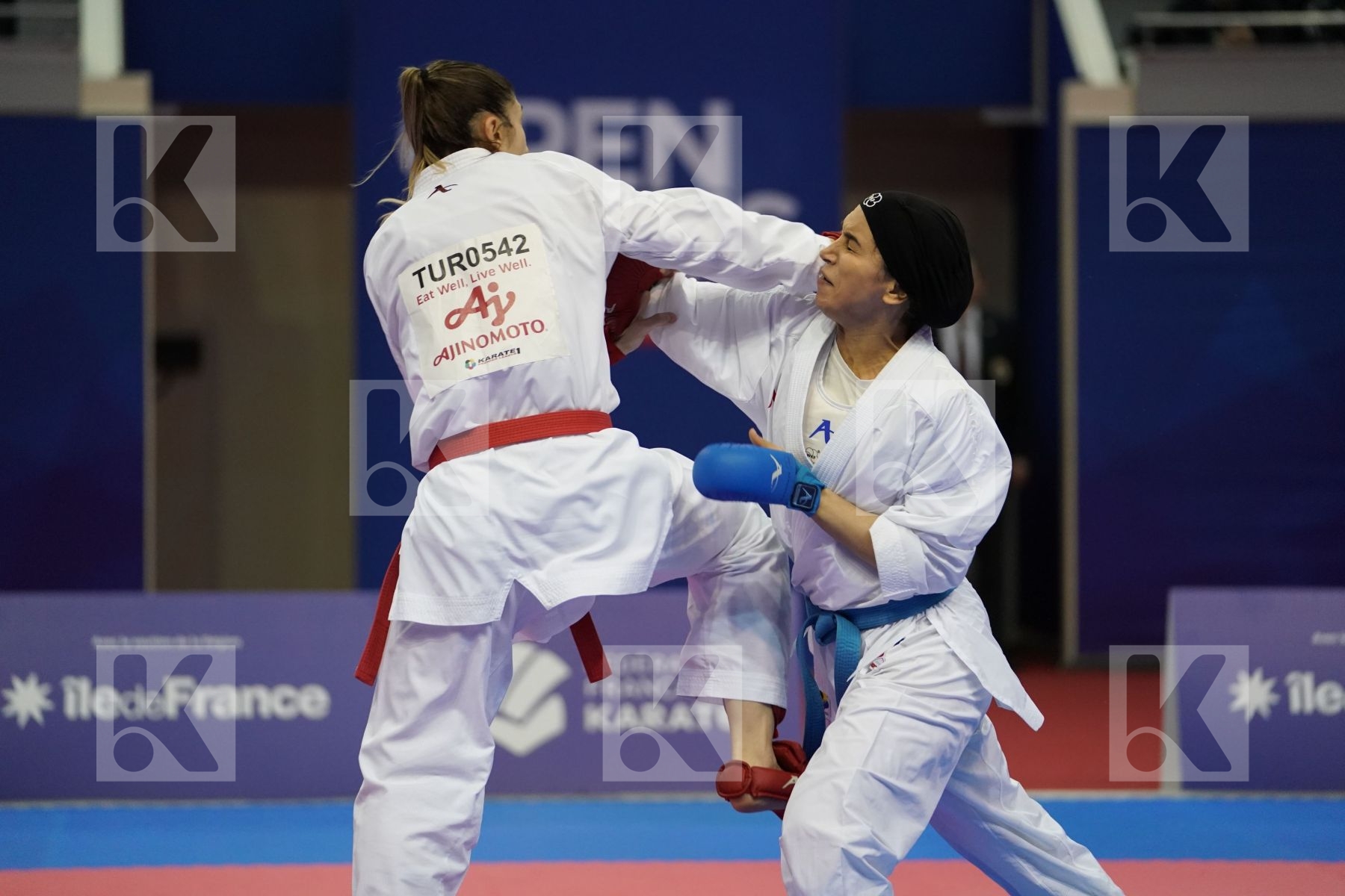 COBAN MERVE (TURKEY) vs ALIPOURKESHKA ROZ ITALY (ISLAMIC REPUBLIC OF IRAN) in Senior Kumite Ð 61 Kg - Bronze bout