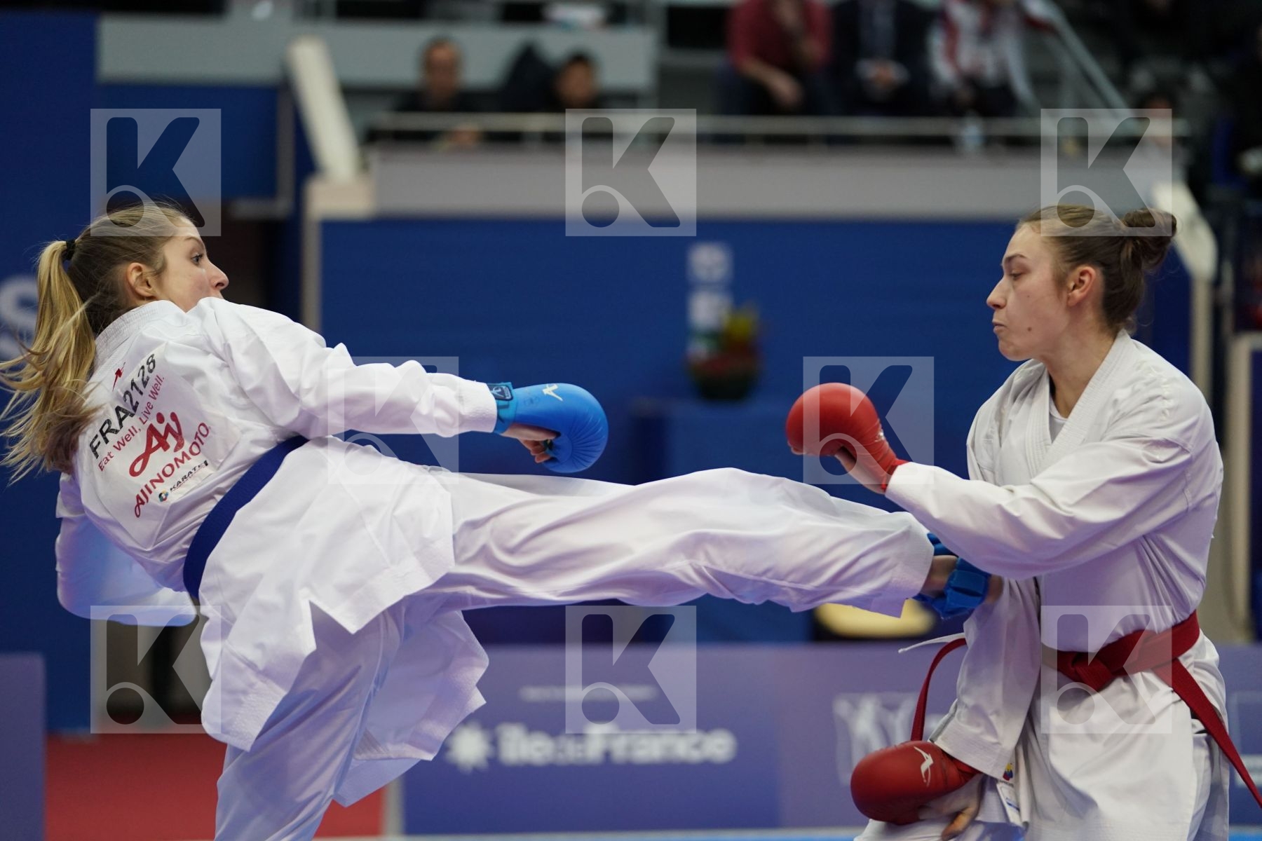 VASOVIC ANDRIJANA (SERBIA) vs SIVERT LAURA (FRANCE) in Senior Kumite Ð 61 Kg - Bronze bout
