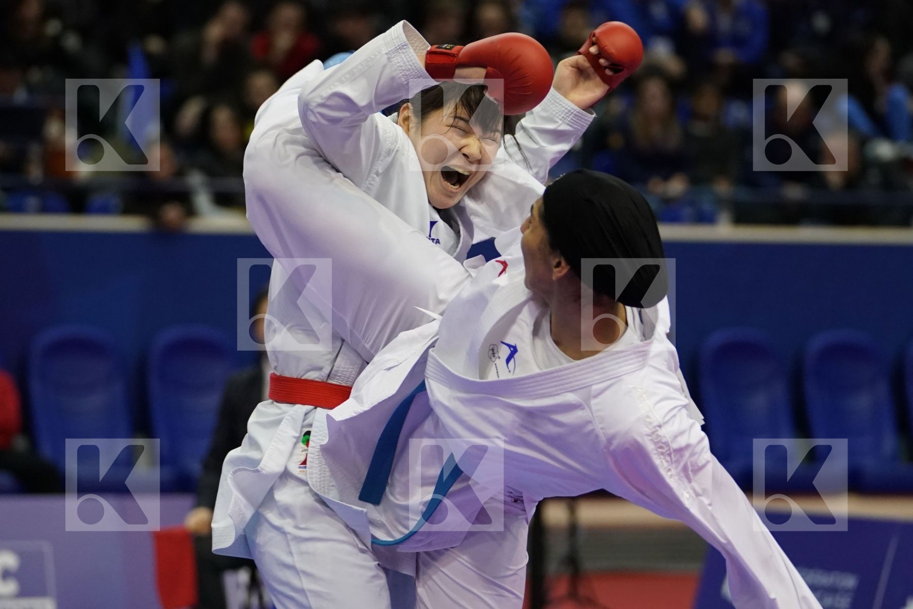 SAITO AYAKA (JAPAN) vs ABBASLI HAMIDEH (ISLAMIC REPUBLIC OF IRAN) in Senior Kumite 68+ Kg - Bronze bout