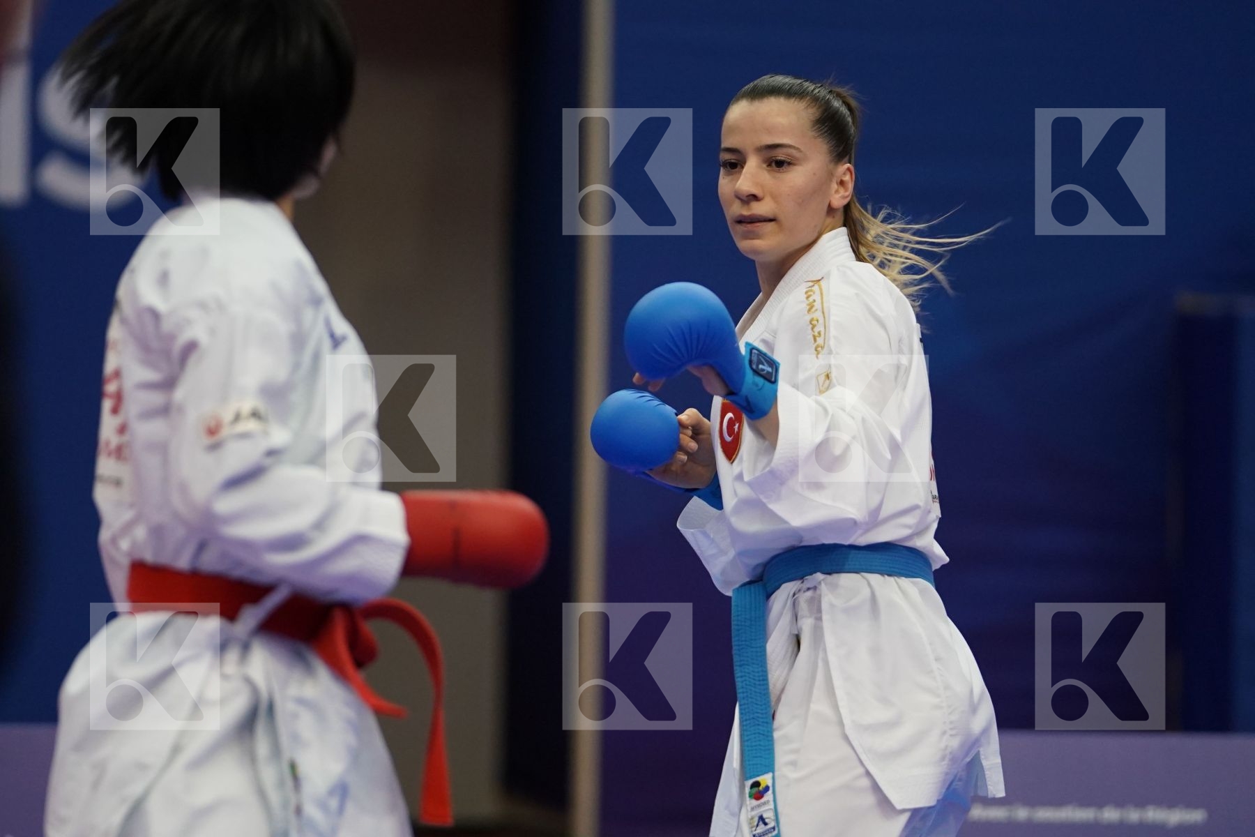 MIYAHARA MIHO (JAPAN) vs OZCELIK ARAPOGLU SERAP (TURKEY) in Senior Kumite -50 Kg - Gold bout