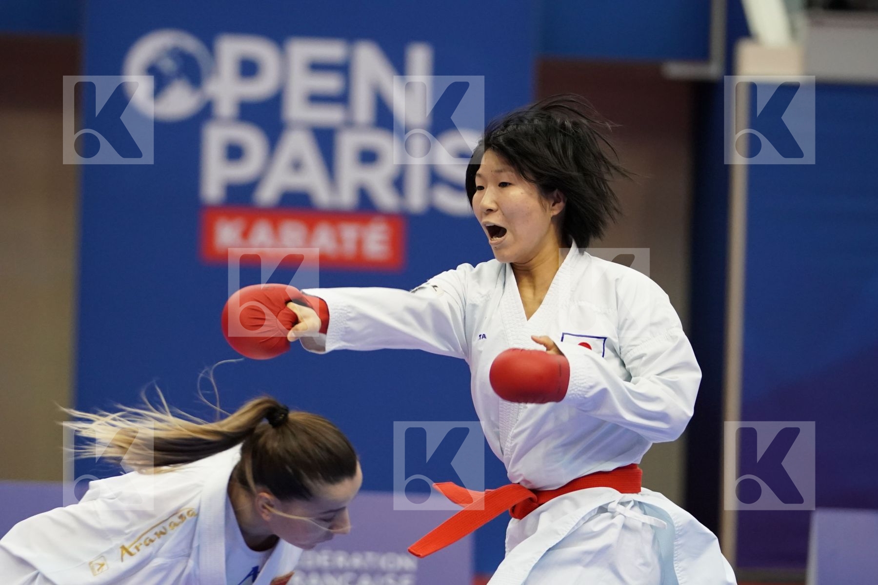 MIYAHARA MIHO (JAPAN) vs OZCELIK ARAPOGLU SERAP (TURKEY) in Senior Kumite -50 Kg - Gold bout