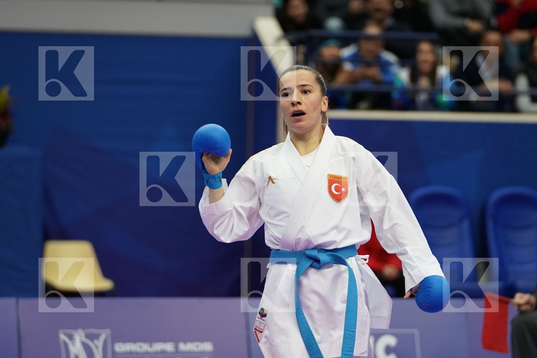 MIYAHARA MIHO (JAPAN) vs OZCELIK ARAPOGLU SERAP (TURKEY) in Senior Kumite -50 Kg - Gold bout