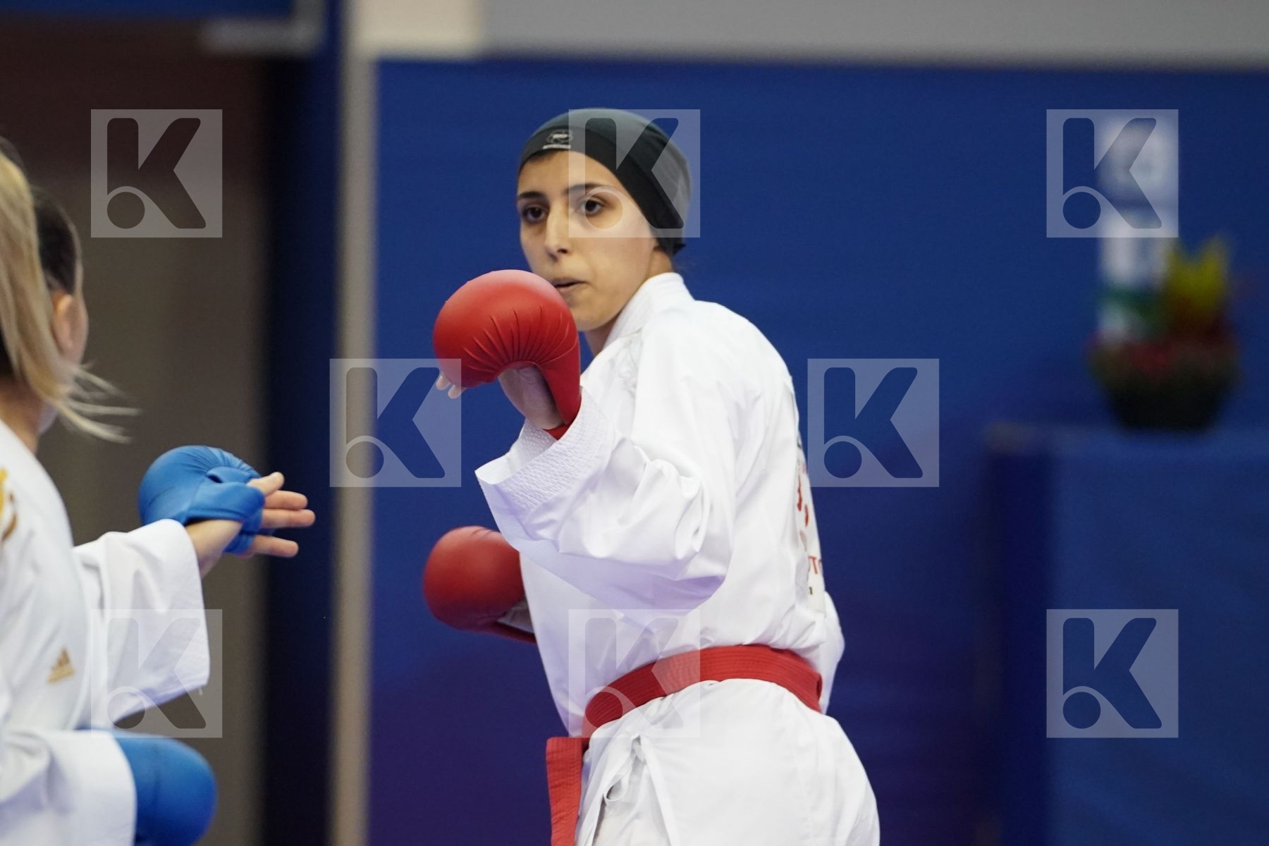 LOTFY GIANA (EGYPT) vs PHILIPPE GWENDOLINE (FRANCE) in Senior Kumite Ð 61 Kg - Gold bout