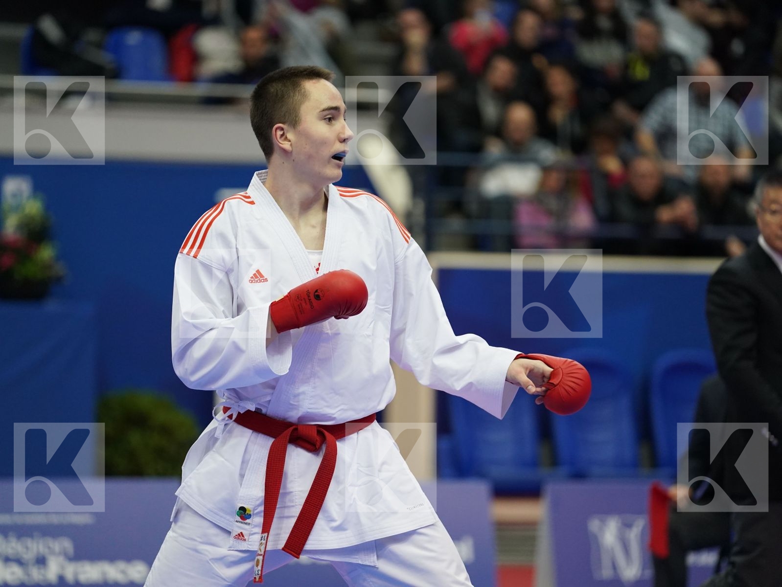 KUZNETCOV KIRILL (RUSSIA) vs GONZALEZ LAVIN JOAQUIN (CHILE) in Senior Kumite -75 Kg - Bronze bout