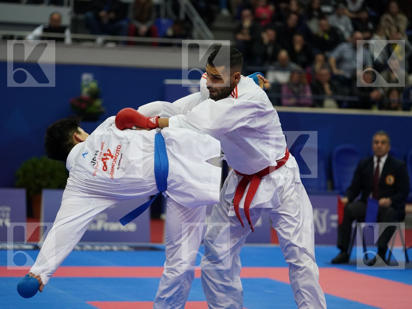 BUSA LUIGI (ITALY) vs SAKIYAMA YUSEI (JAPAN) in Senior Kumite -75 Kg - Bronze bout