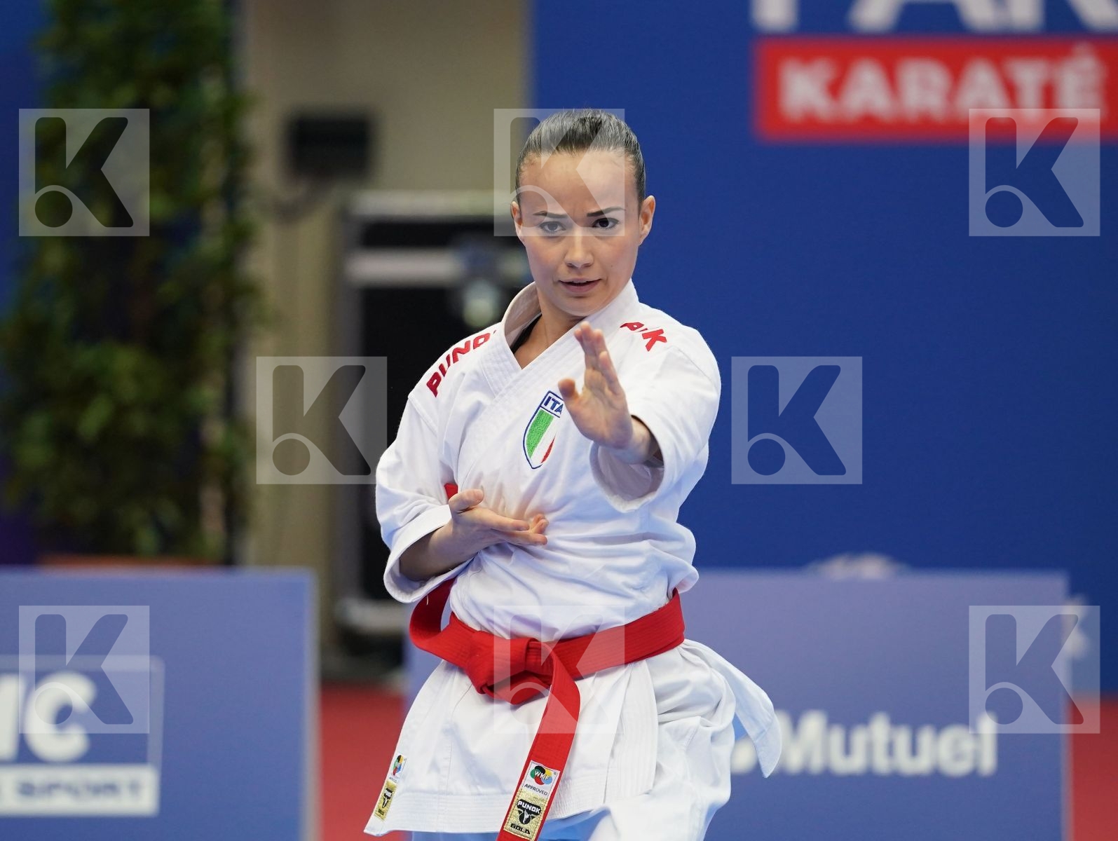 BOTTARO VIVIANA (ITALY) in Senior Female Kata - Gold bout