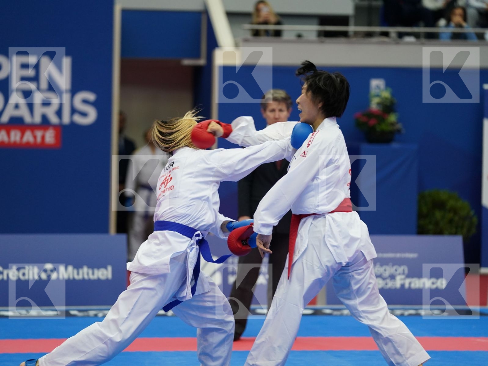 MIYAHARA MIHO (JAPAN) vs OZCELIK ARAPOGLU SERAP (TURKEY) in Senior Kumite -50 Kg - Gold bout