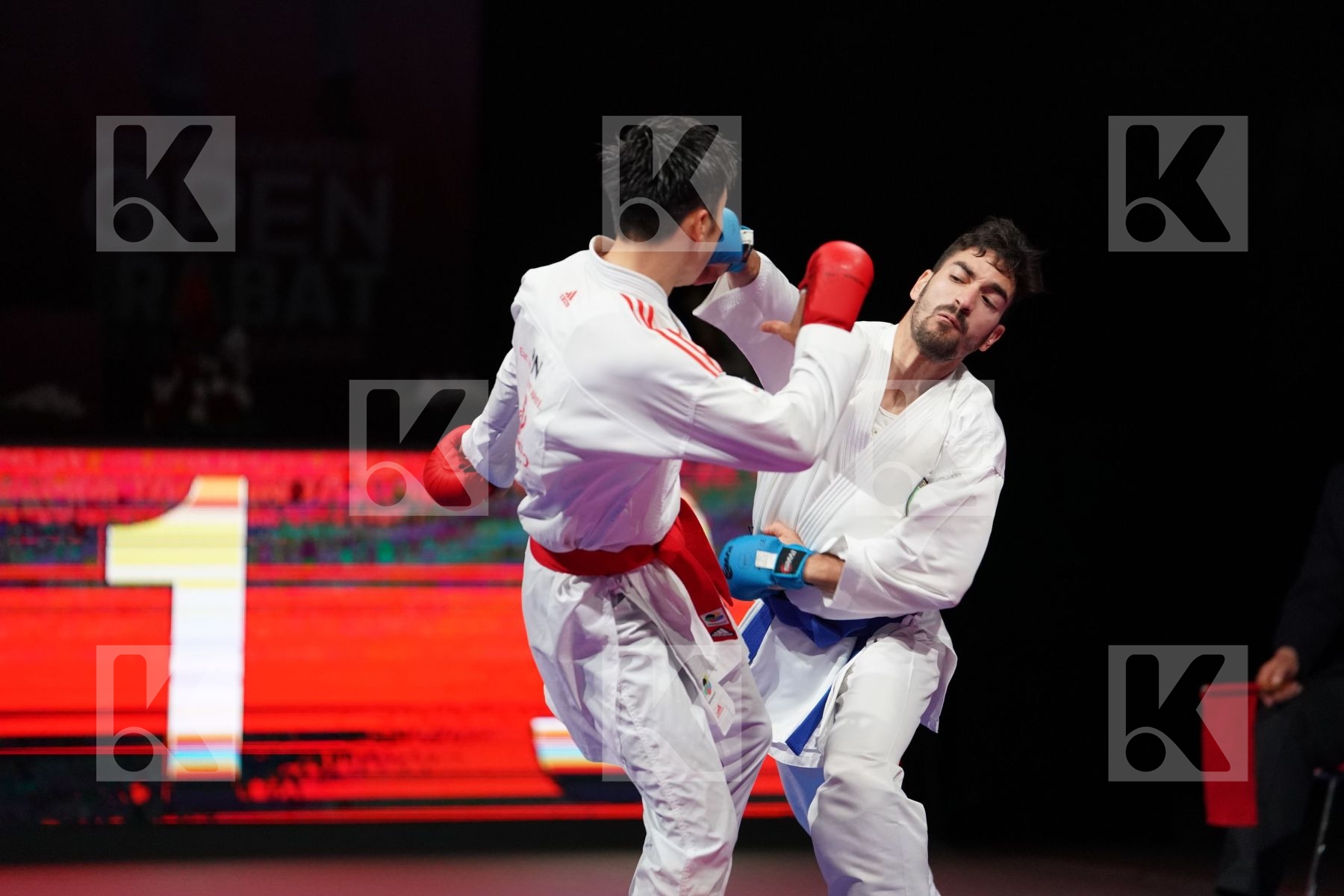 SAGO NAOTO (JAPAN) VS CRESCENZO ANGELO (ITALY) in Senior Kumite -60 Kg - Bronze bout